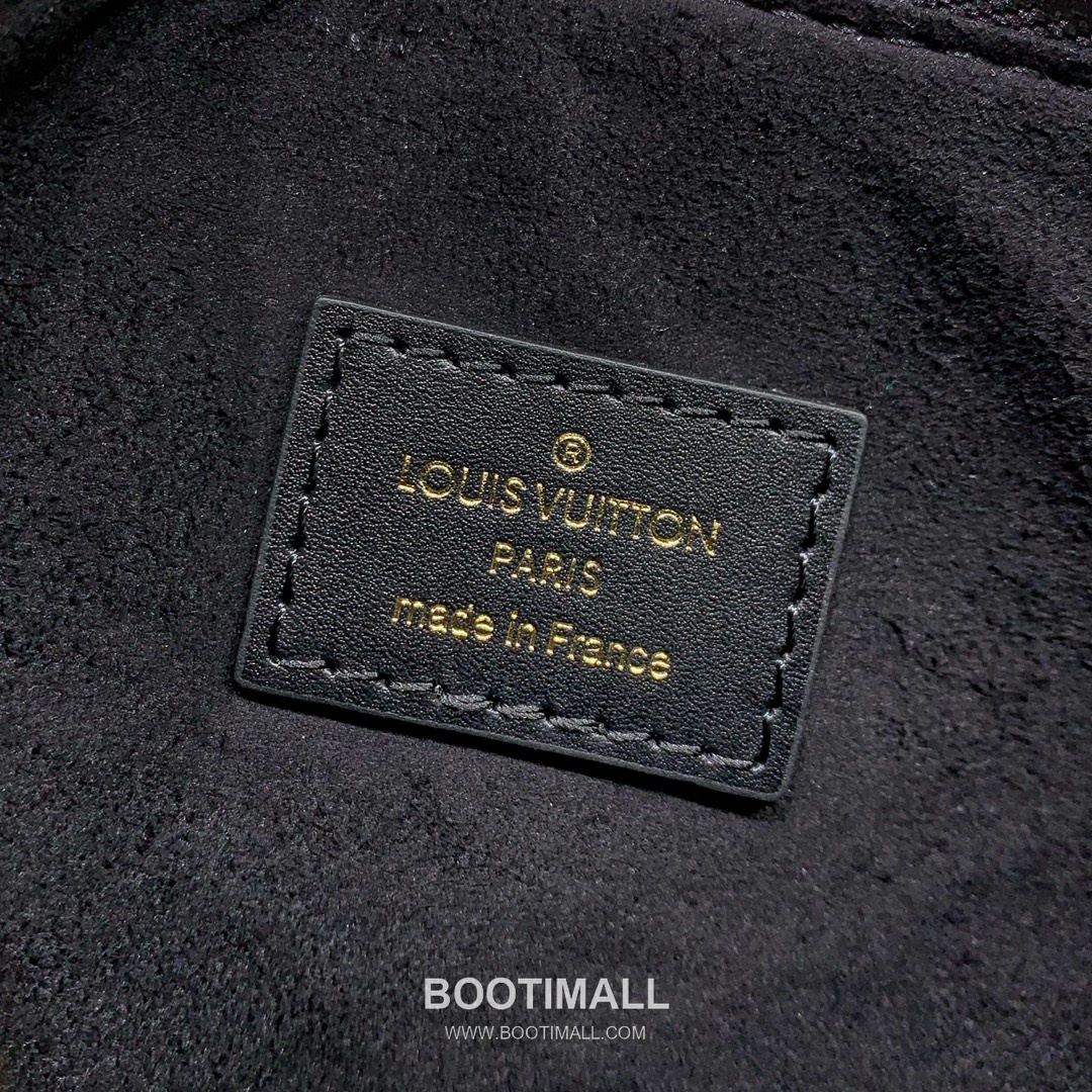 Louis Vuitton CarryAll PM Monogram Empreinte Leather Tote Shoulder Bag with Pouch Detail 루이비통 캐리올 PM 모노그램 앙프렝뜨 토트 숄더백 파우치 M46293 29cm 5