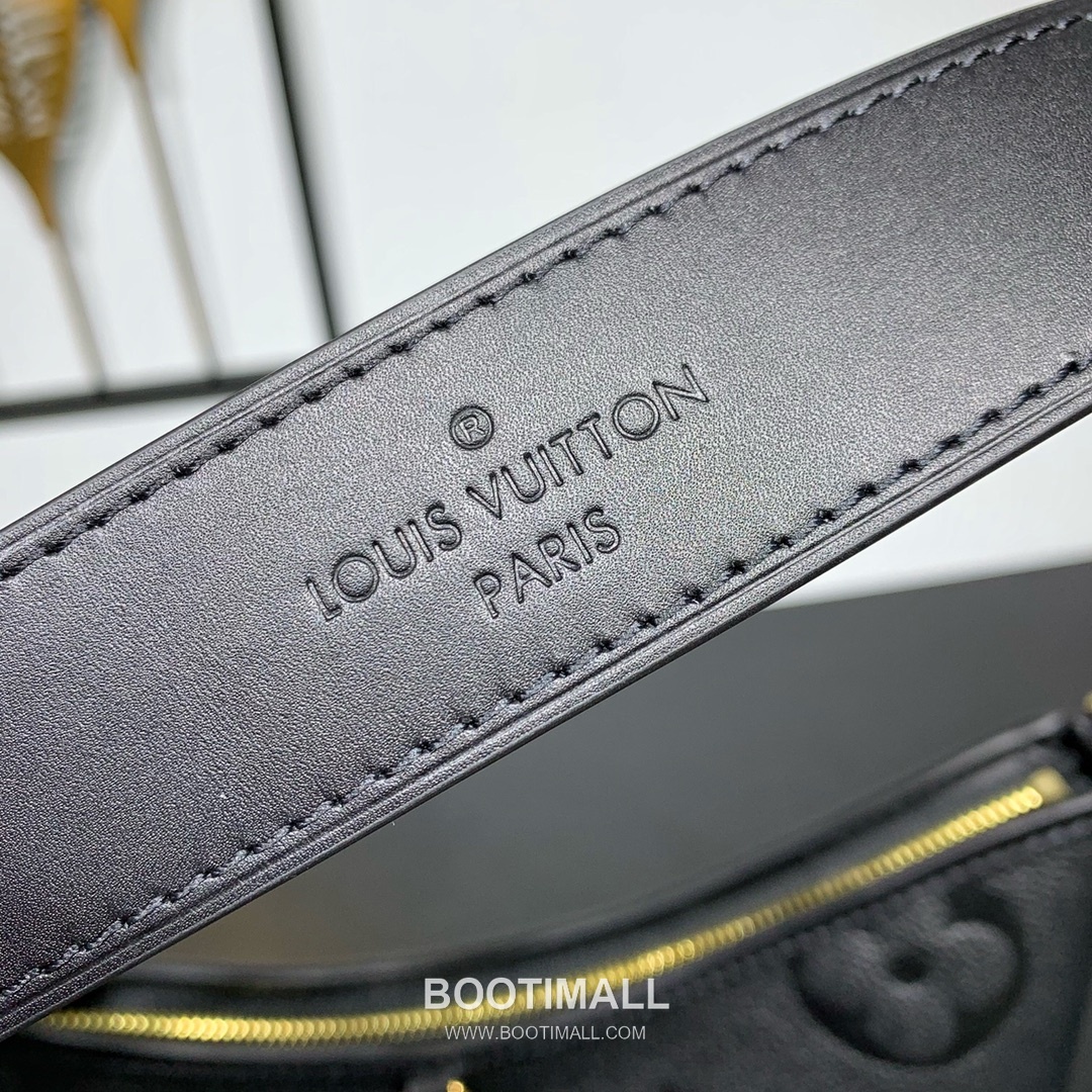 Louis Vuitton CarryAll PM Monogram Empreinte Leather Tote Shoulder Bag with Pouch Detail 루이비통 캐리올 PM 모노그램 앙프렝뜨 토트 숄더백 파우치 M46293 29cm 7