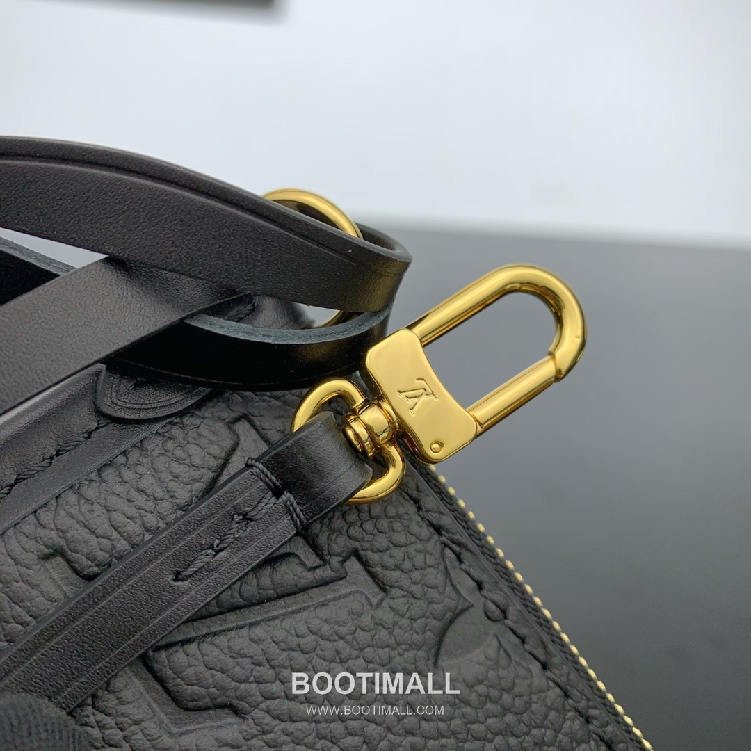 Louis Vuitton CarryAll PM Monogram Empreinte Leather Tote Shoulder Bag with Pouch Detail 루이비통 캐리올 PM 모노그램 앙프렝뜨 토트 숄더백 파우치 M46293 29cm 8