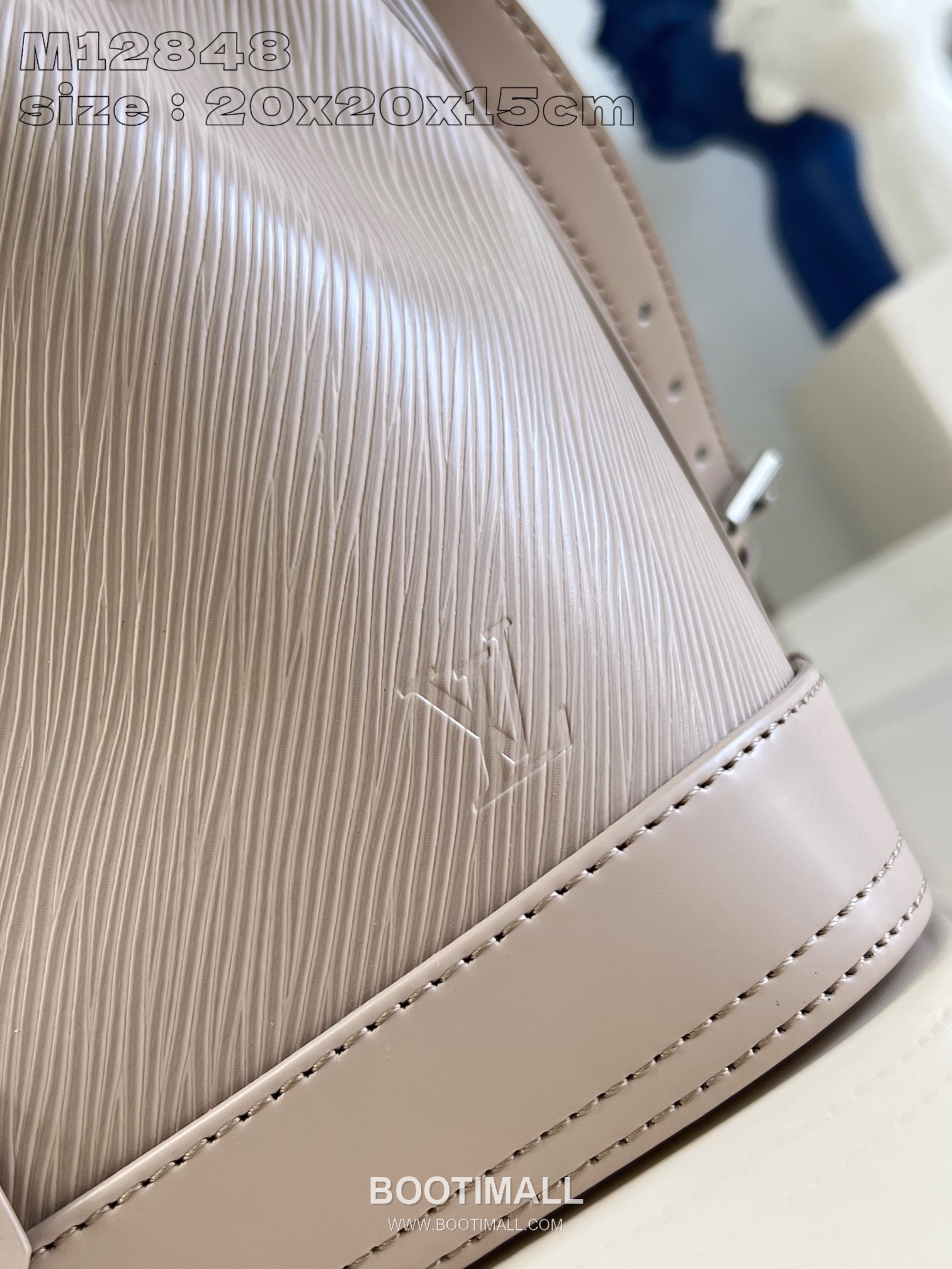 Louis Vuitton Noé BB Epi Leather Bucket Bag with Drawstring Pouch Detail 루이비통 노에 BB 에피 가죽 버킷백 드로우스트링 파우치 M12848 20cm 3