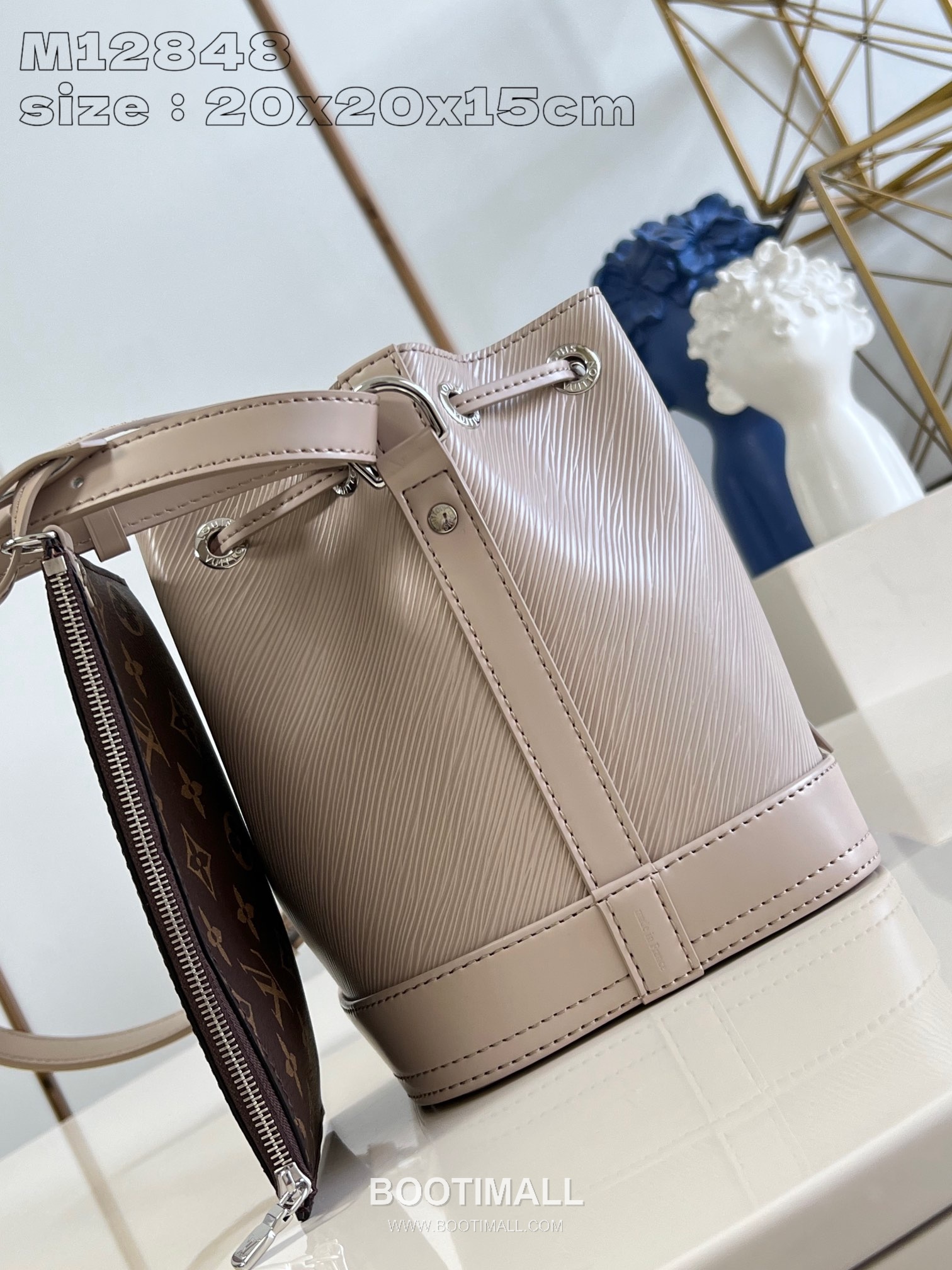 Louis Vuitton Noé BB Epi Leather Bucket Bag with Drawstring Pouch Detail 루이비통 노에 BB 에피 가죽 버킷백 드로우스트링 파우치 M12848 20cm 4