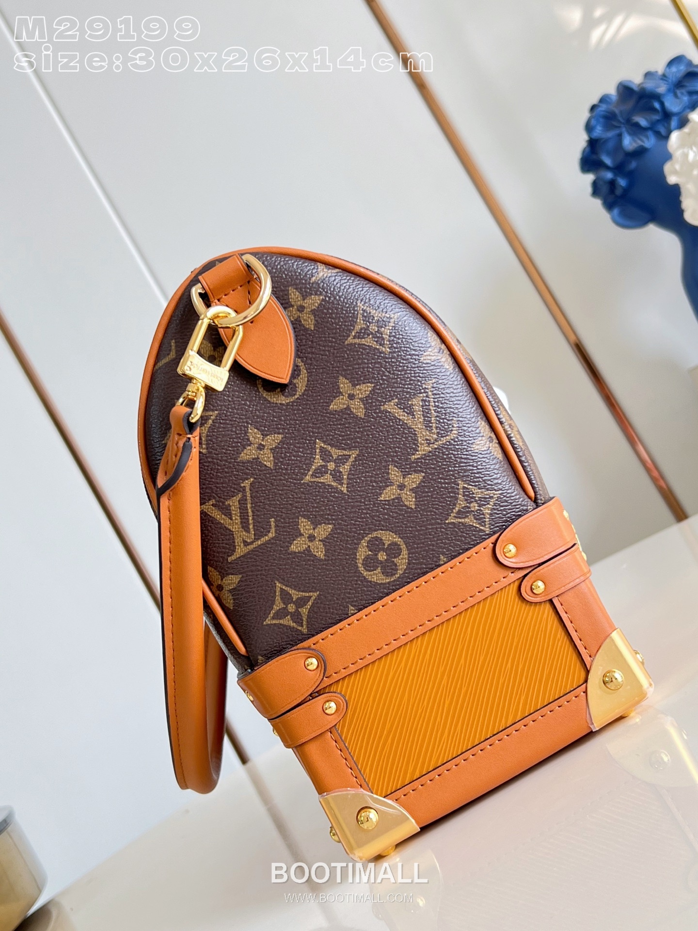 Louis Vuitton Speedy 30 Out Of The Trunk Monogram Leather Boston Bag with Metal Corner Detail 루이비통 스피디 30 아웃오브더트렁크 모노그램 레더 보스턴백 메탈코너 M29199 30cm 6