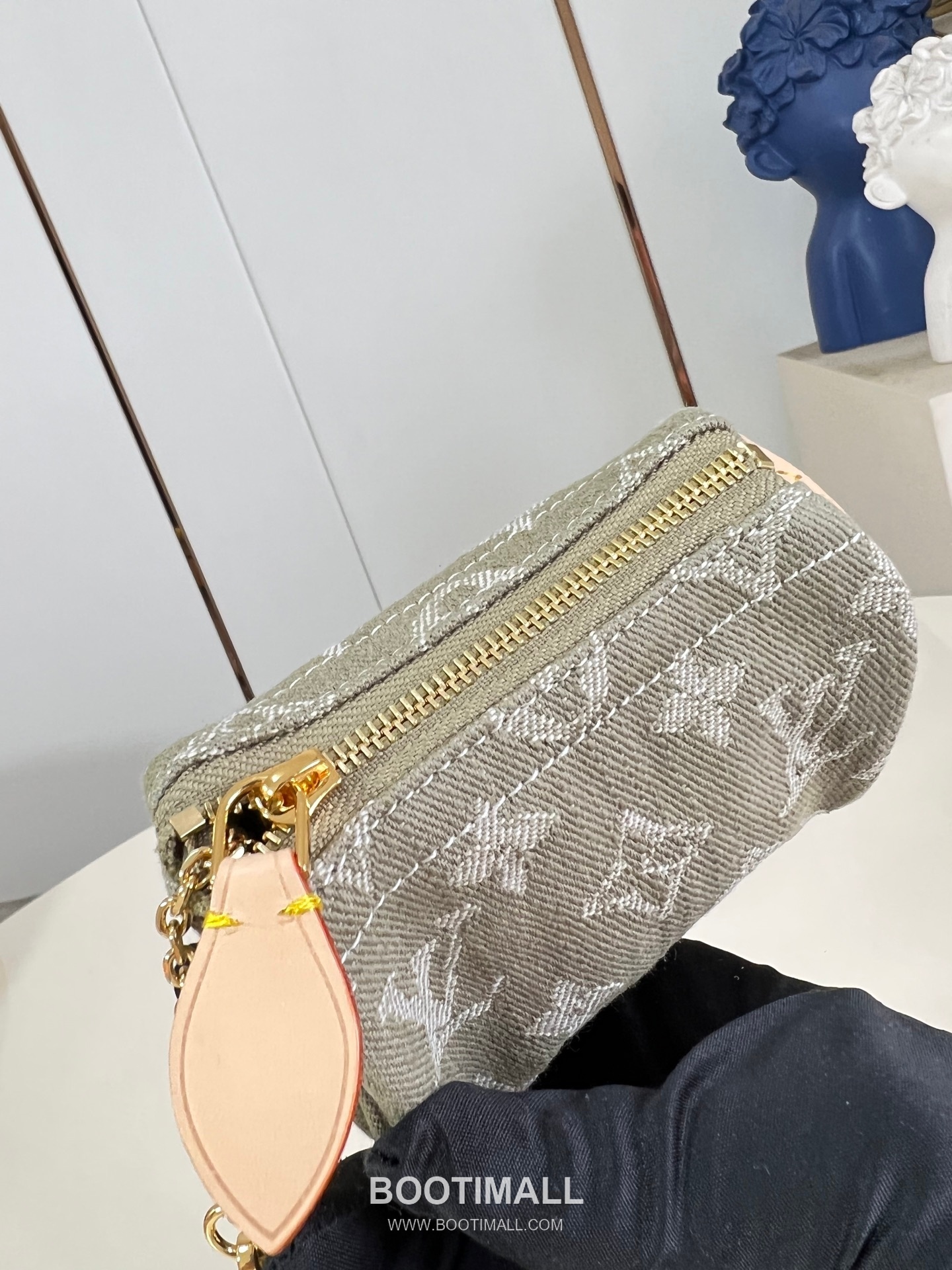 Louis Vuitton Speedy Trousse Denim Monogram Wallet Pouch with Chain Detail 루이비통 스피디 트루스 데님 모노그램 지갑 파우치 체인 M27604 11cm 7