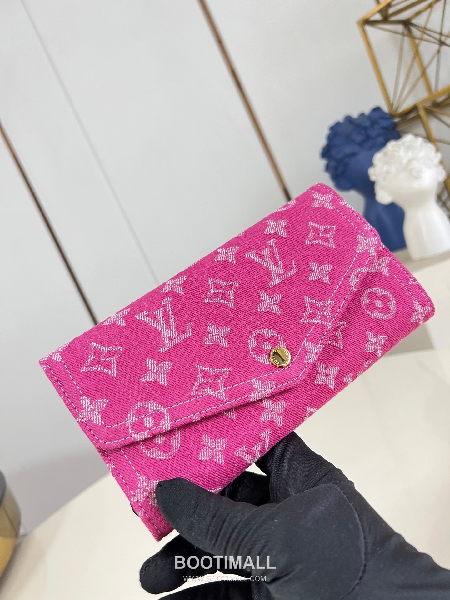 Louis Vuitton Sarah Wallet Denim Monogram Canvas Long Wallet with Envelope Flap Detail 루이비통 사라 월렛 데님 모노그램 장지갑 엔벨롭플랩 M28280 19cm 2