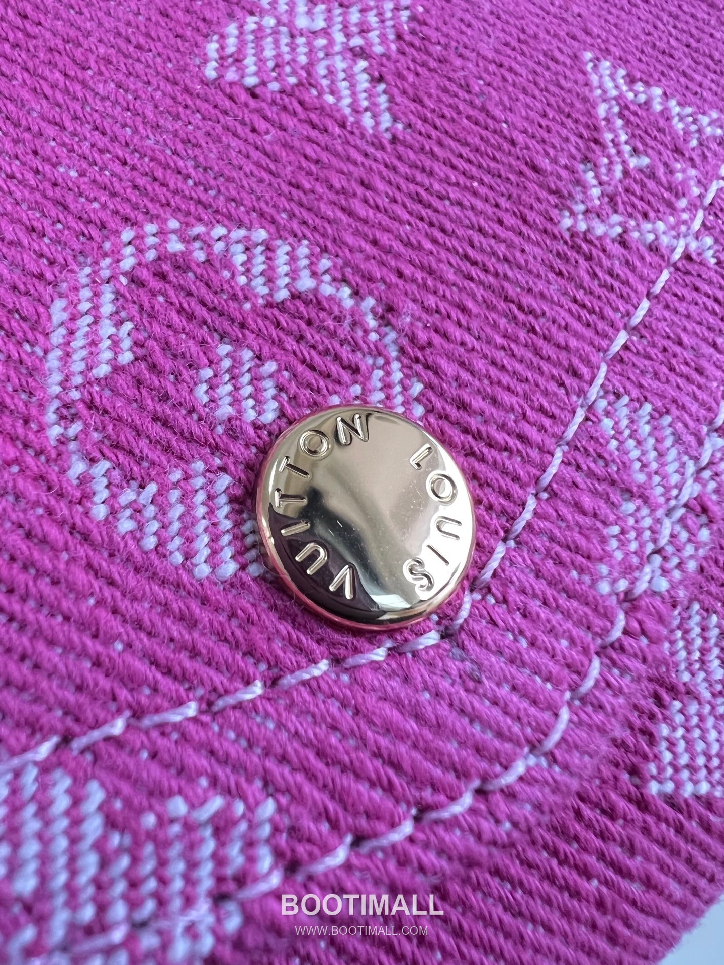 Louis Vuitton Sarah Wallet Denim Monogram Canvas Long Wallet with Envelope Flap Detail 루이비통 사라 월렛 데님 모노그램 장지갑 엔벨롭플랩 M28280 19cm 3