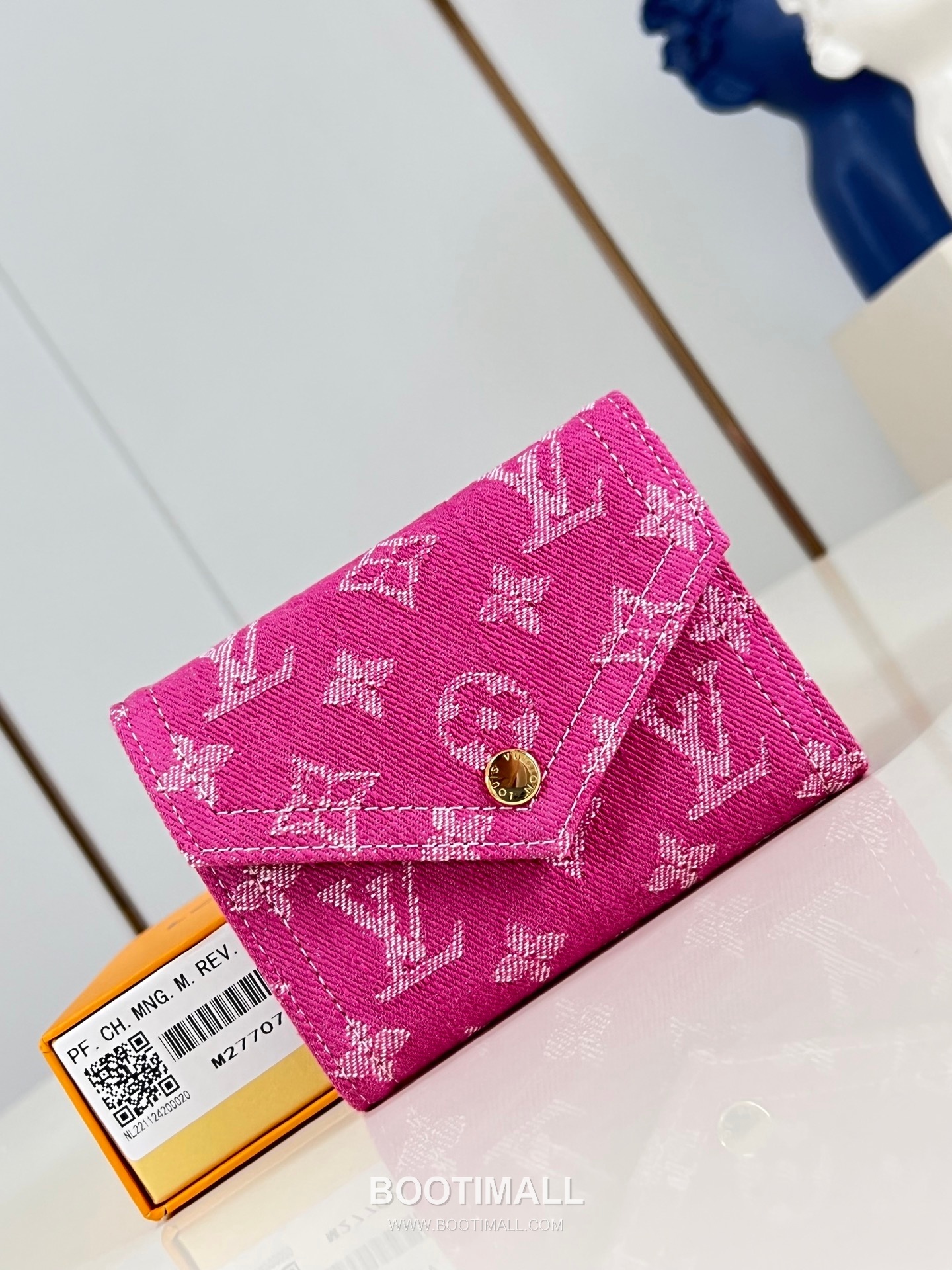 Louis Vuitton Victorine Wallet Denim Monogram Canvas Compact Wallet with Snap Detail 루이비통 빅토린 월렛 데님 모노그램 반지갑 스냅 M27707 12cm 1