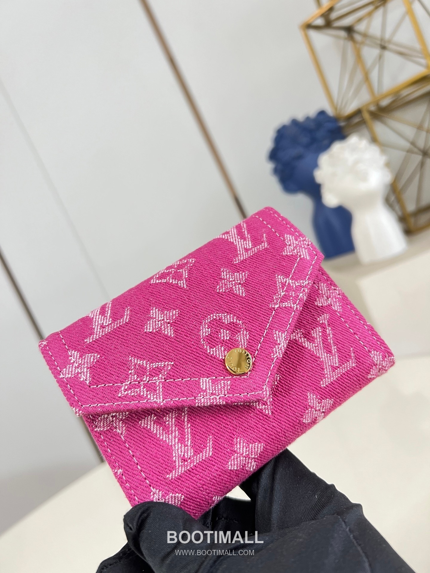 Louis Vuitton Victorine Wallet Denim Monogram Canvas Compact Wallet with Snap Detail 루이비통 빅토린 월렛 데님 모노그램 반지갑 스냅 M27707 12cm 2