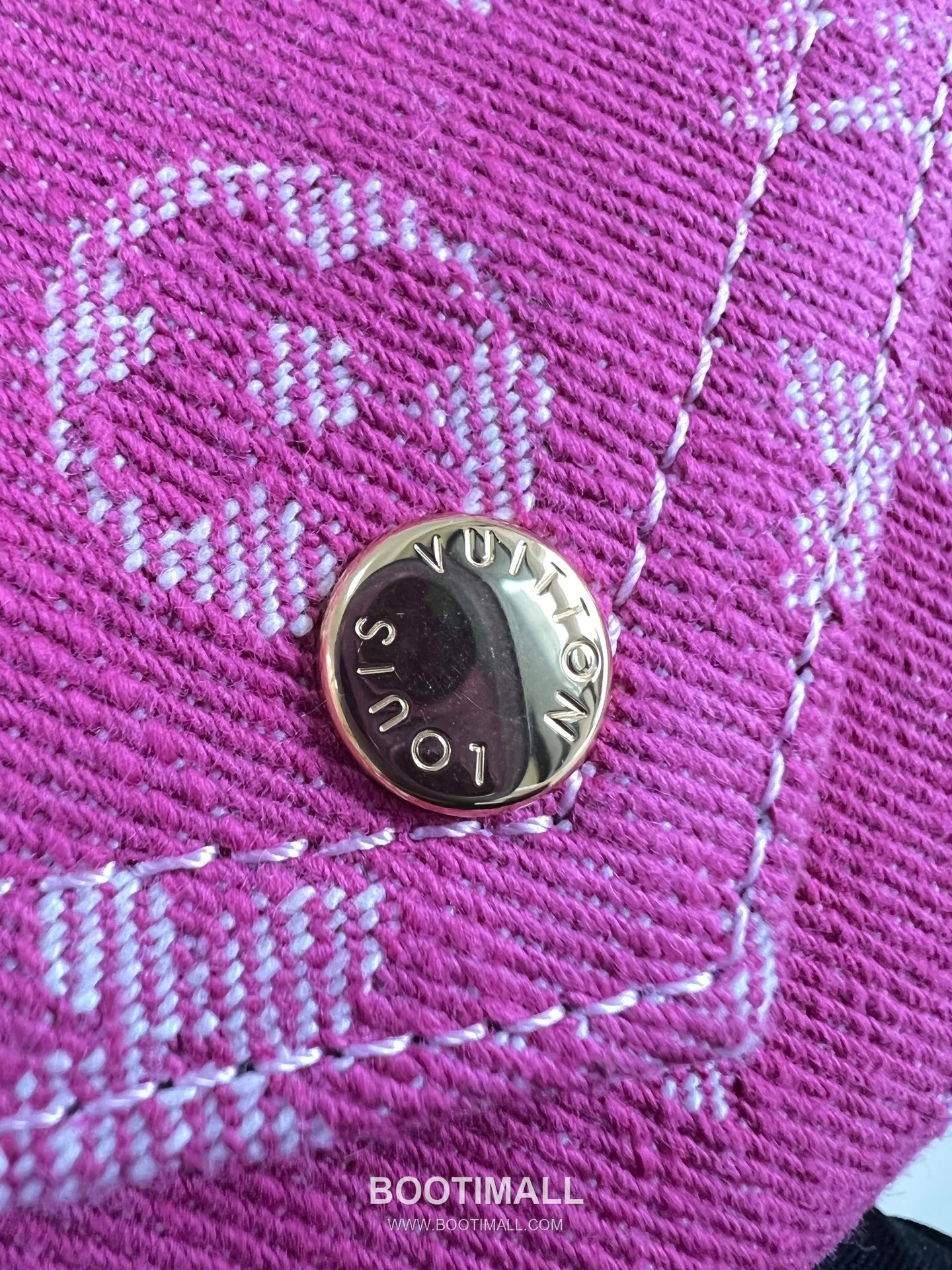 Louis Vuitton Victorine Wallet Denim Monogram Canvas Compact Wallet with Snap Detail 루이비통 빅토린 월렛 데님 모노그램 반지갑 스냅 M27707 12cm 3