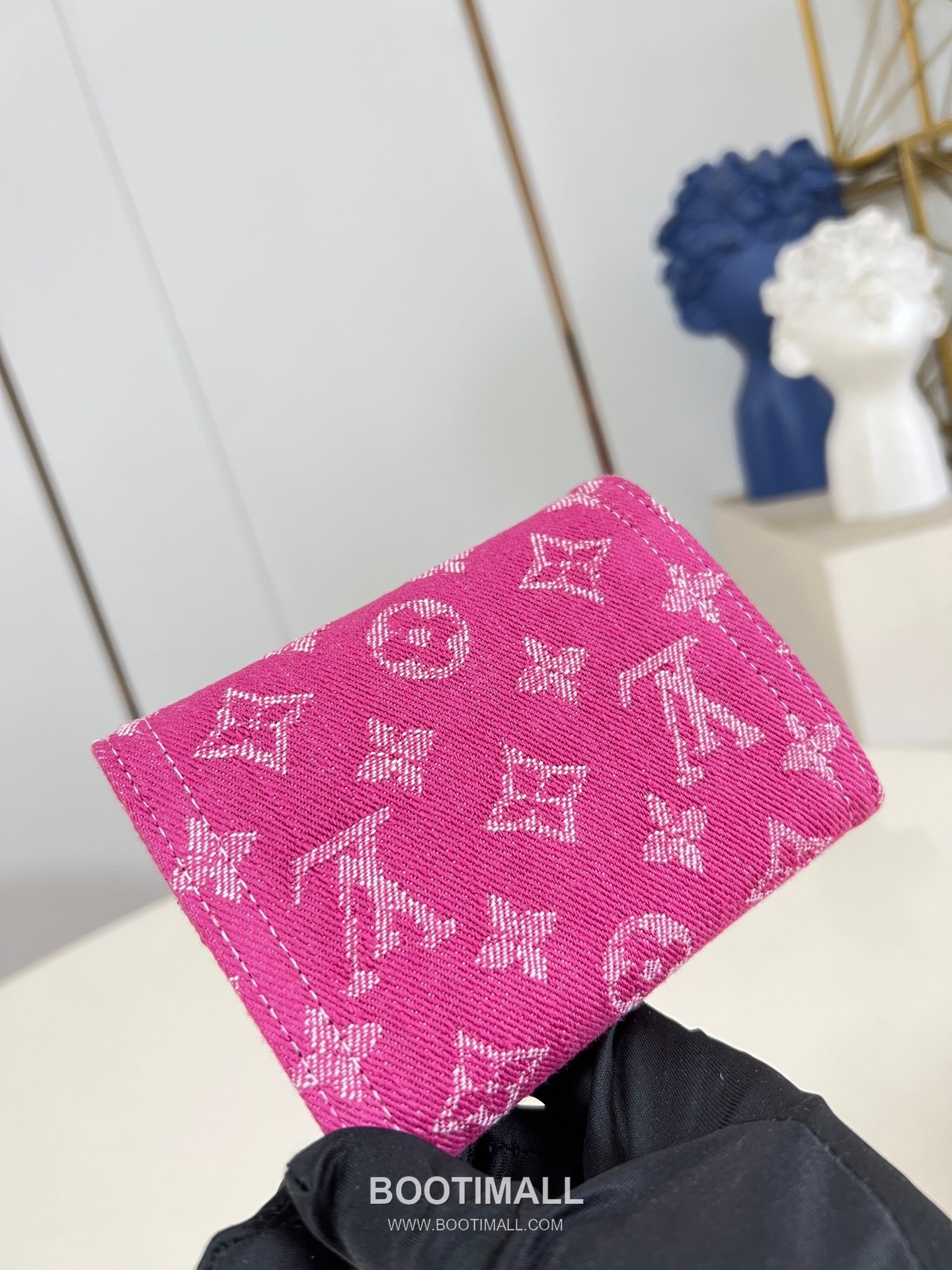 Louis Vuitton Victorine Wallet Denim Monogram Canvas Compact Wallet with Snap Detail 루이비통 빅토린 월렛 데님 모노그램 반지갑 스냅 M27707 12cm 4