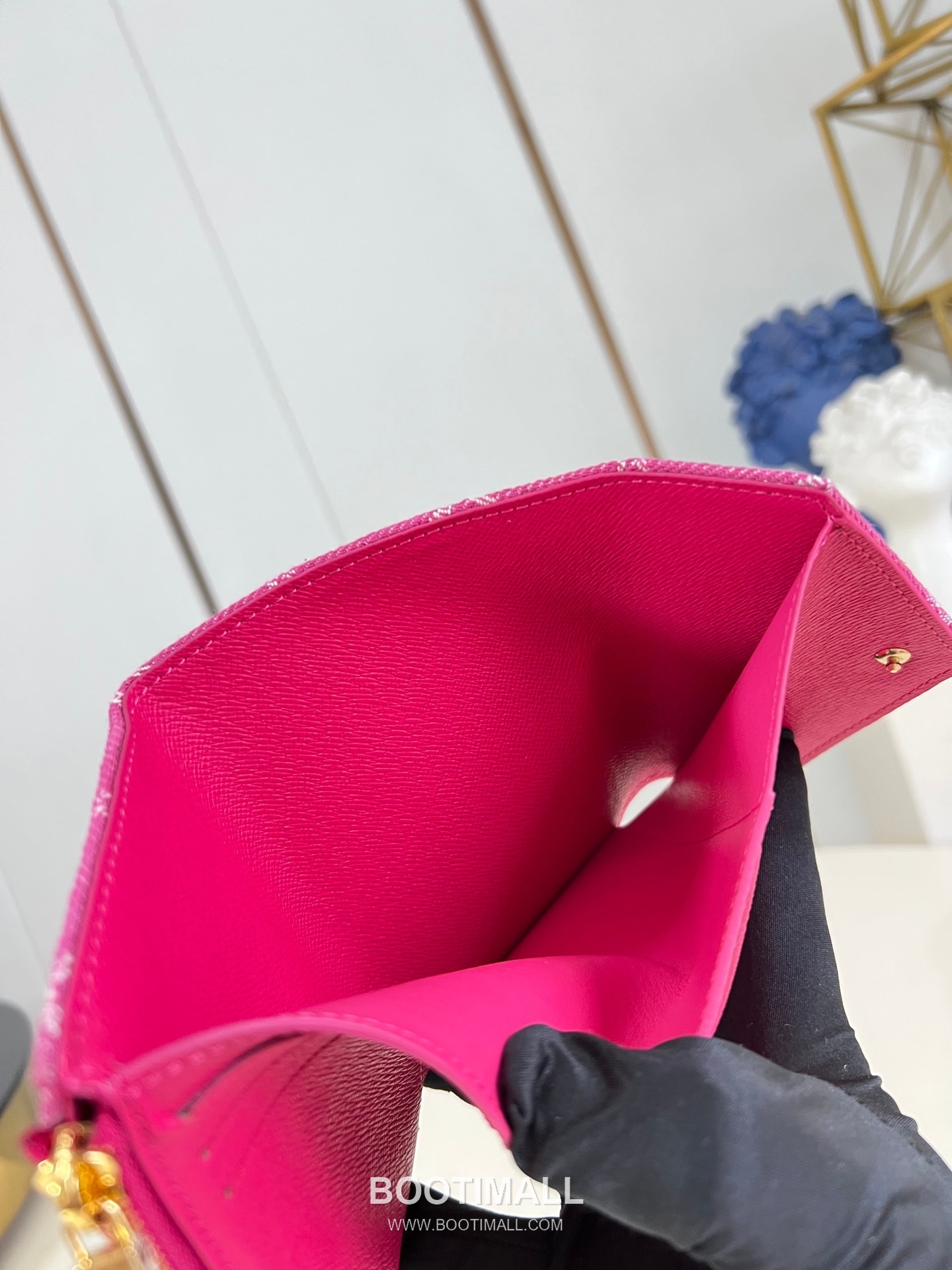 Louis Vuitton Victorine Wallet Denim Monogram Canvas Compact Wallet with Snap Detail 루이비통 빅토린 월렛 데님 모노그램 반지갑 스냅 M27707 12cm 8