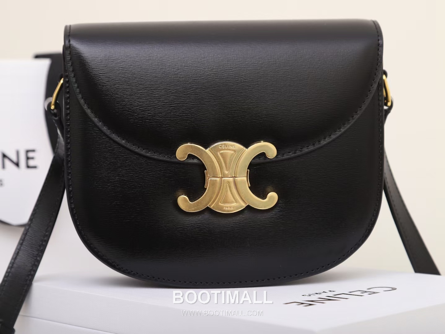 Celine Teen Besace Triomphe Cowhide Leather Crossbody Bag with Metal Logo Detail 셀린느 틴 베사체 트리옹프 카우하이드 크로스백 메탈로고 110962 18.5cm 5