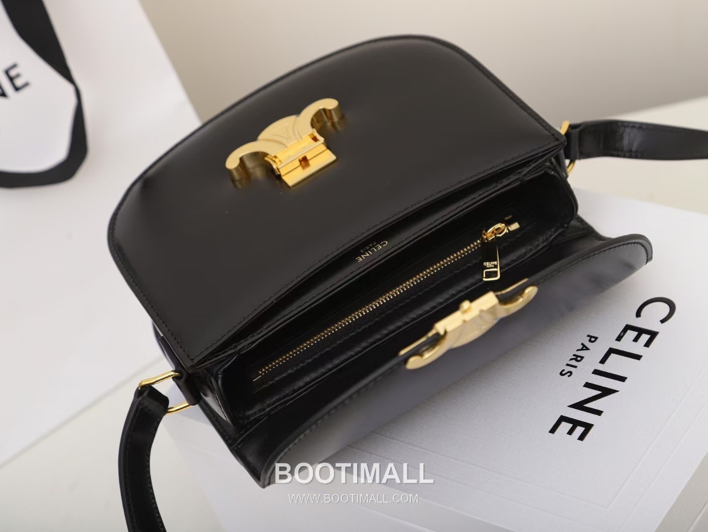Celine Teen Besace Triomphe Cowhide Leather Crossbody Bag with Metal Logo Detail 셀린느 틴 베사체 트리옹프 카우하이드 크로스백 메탈로고 110962 18.5cm 7