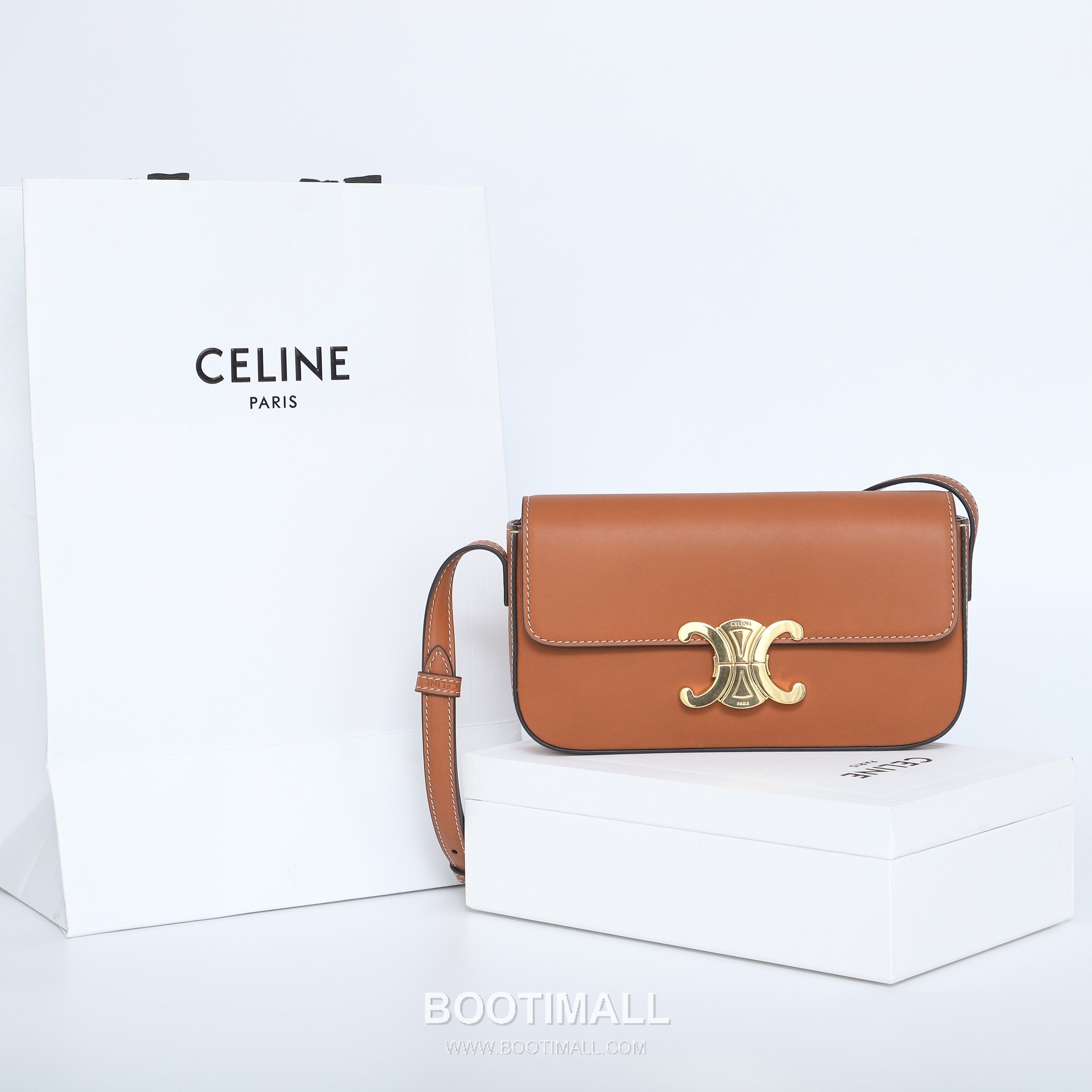 Celine Triomphe Cowhide Leather Shoulder Bag with Metal Logo Detail 셀린느 트리옹프 카우하이드 숄더백 메탈로고 194143 20cm 10