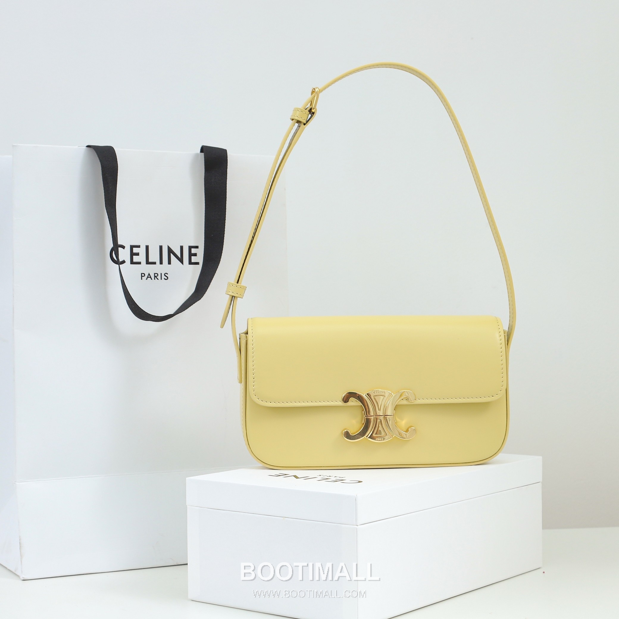 Celine Triomphe Cowhide Leather Shoulder Bag with Metal Logo Detail 셀린느 트리옹프 카우하이드 숄더백 메탈로고 194143 20cm 5