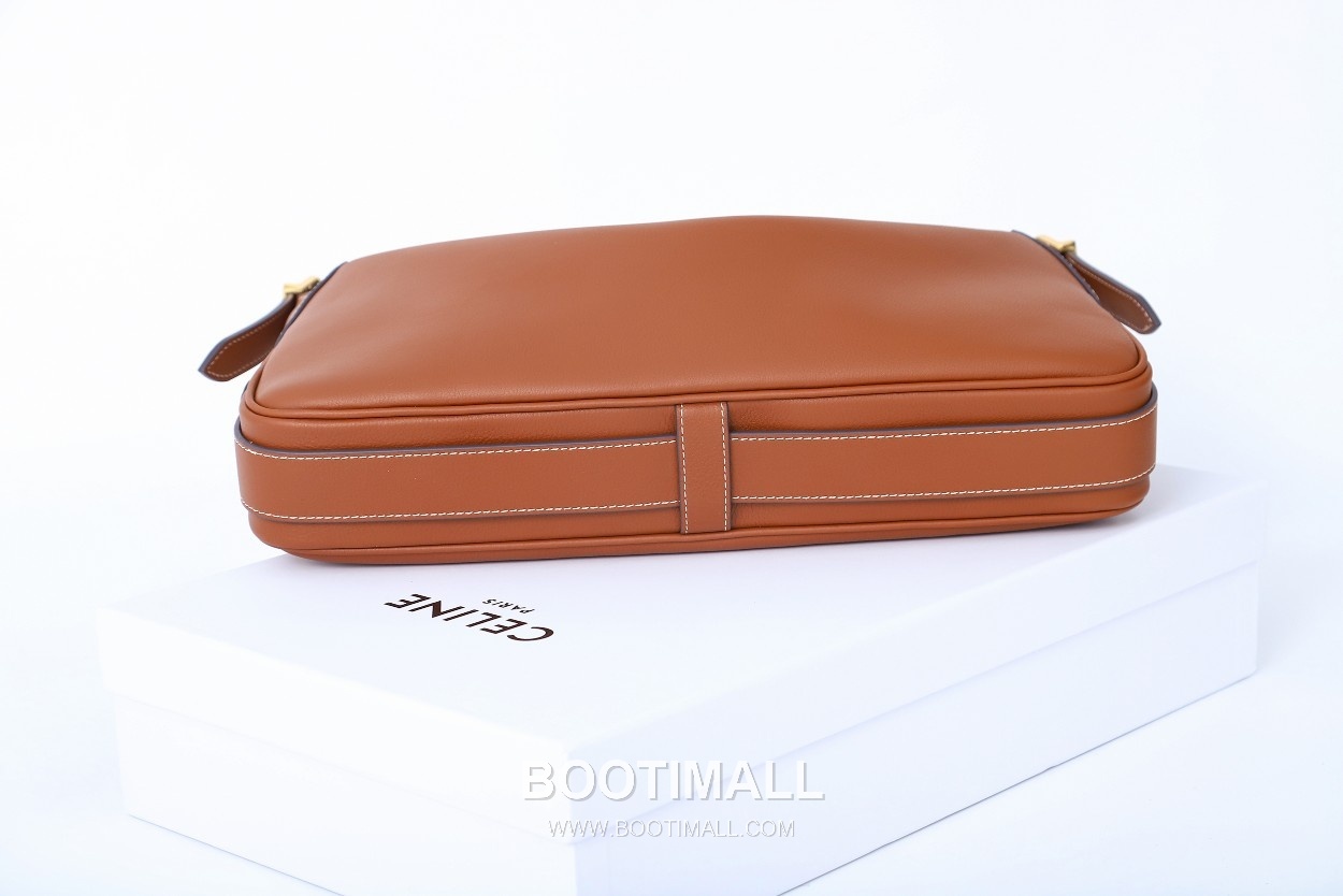 Celine Romy Cowhide Leather Shoulder Bag with Slim Underarm Design 셀린느 로미 카우하이드 숄더백 슬림언더암 197443 34cm 15