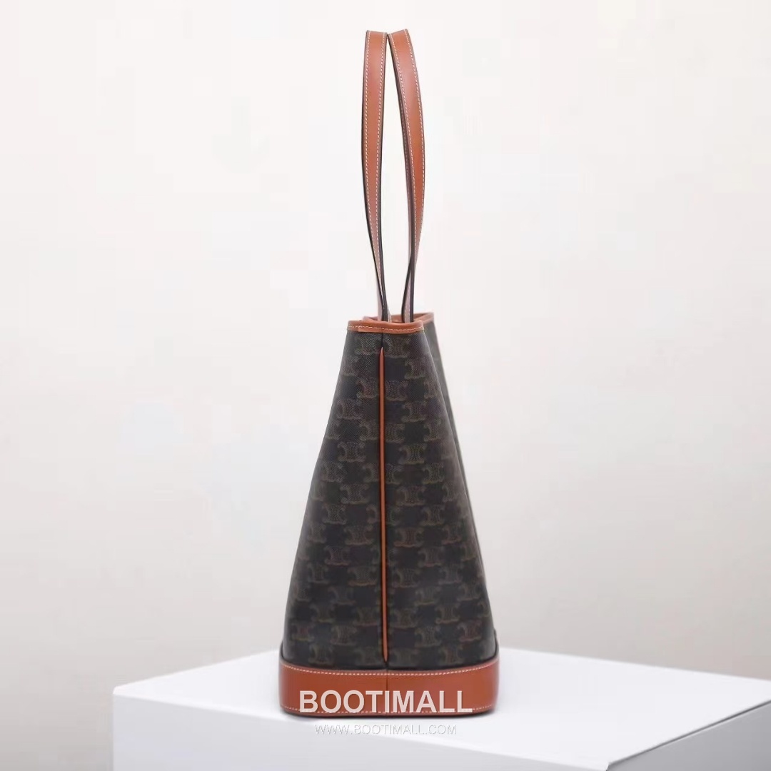 Celine Bucket Shopper Monogram Canvas Cowhide Tote Bag with Large Capacity Detail 셀린느 버킷 쇼퍼 모노그램 캔버스 카우하이드 토트백 대용량 115072 31.5cm 3