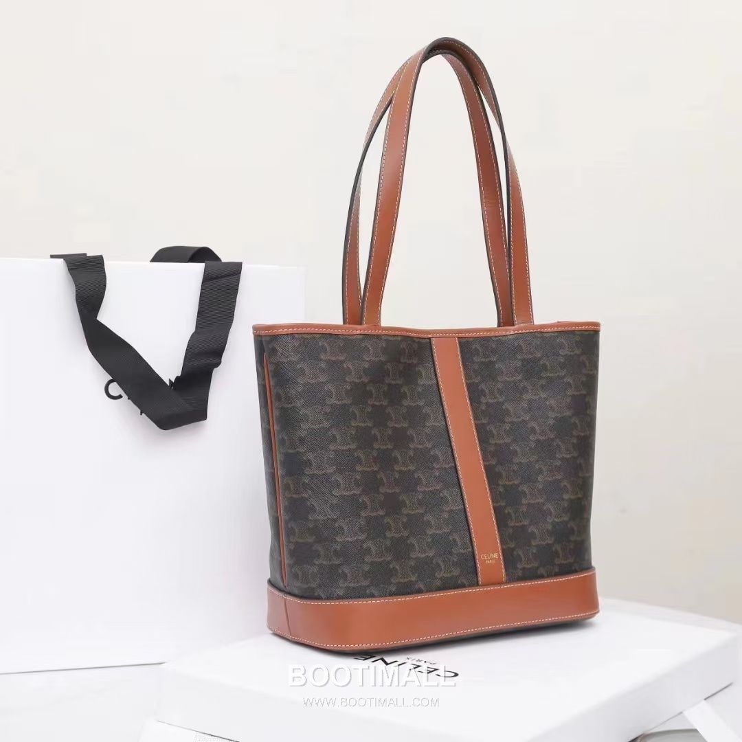 Celine Bucket Shopper Monogram Canvas Cowhide Tote Bag with Medium Capacity Detail 셀린느 버킷 쇼퍼 모노그램 캔버스 카우하이드 토트백 중형 115082 26.5cm 2