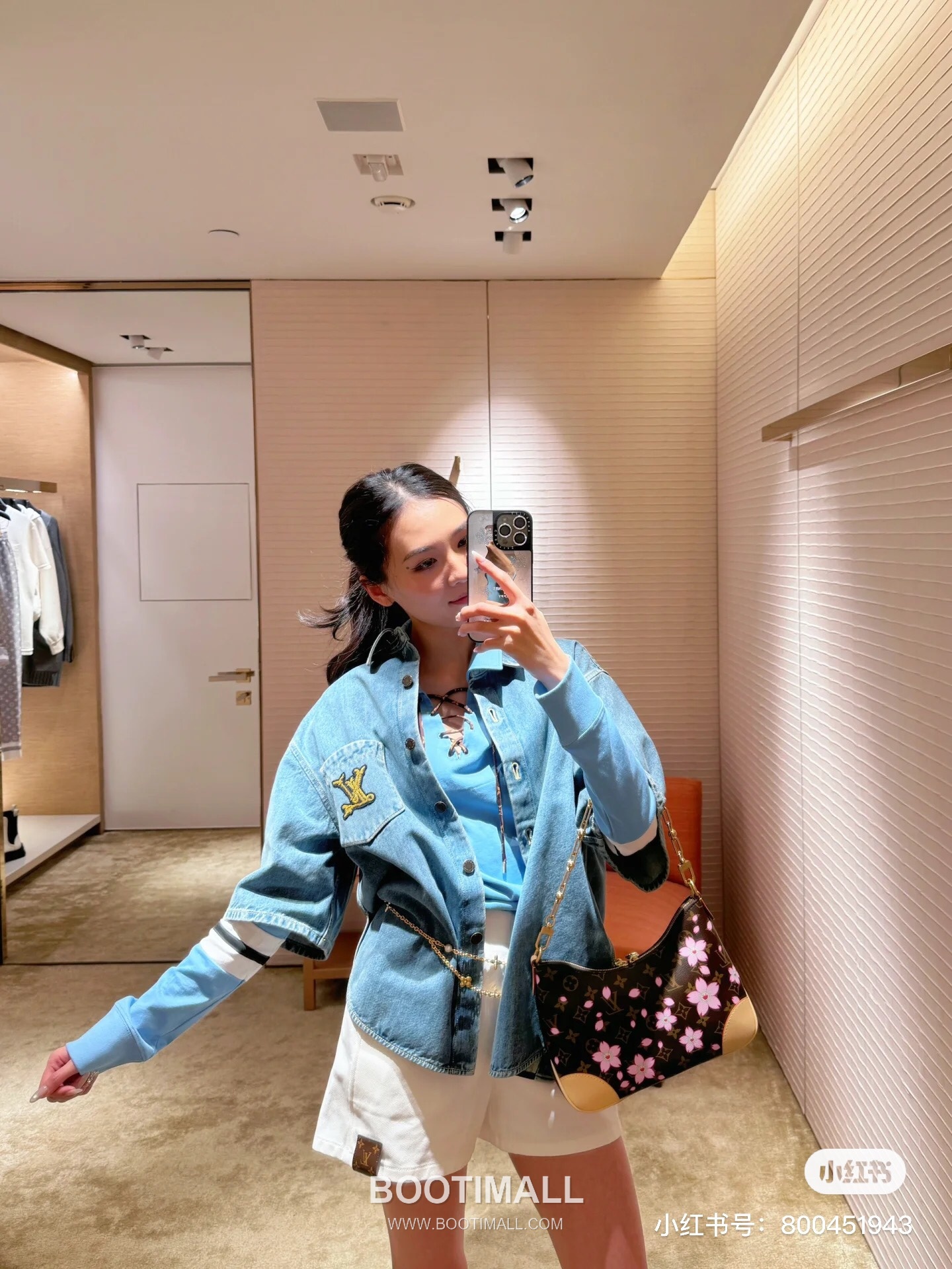 Louis Vuitton Boulogne Monogram Canvas Cherry Blossom Shoulder Bag with Stud Strap Detail 루이비통 불로뉴 모노그램 체리블라썸 숄더백 스터드스트랩 M13265 29cm 5