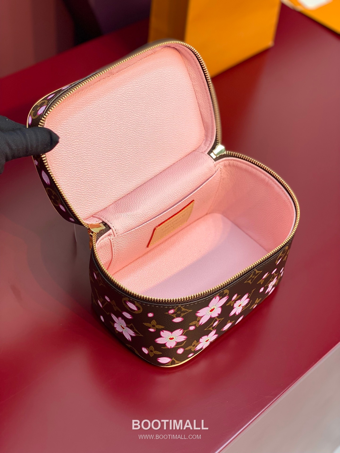 Louis Vuitton Nice Mini Monogram Canvas Cherry Blossom Cosmetic Pouch with Double Zip Detail 루이비통 나이스 미니 모노그램 체리블라썸 코스메틱 파우치 더블지퍼 M14181 20cm 4