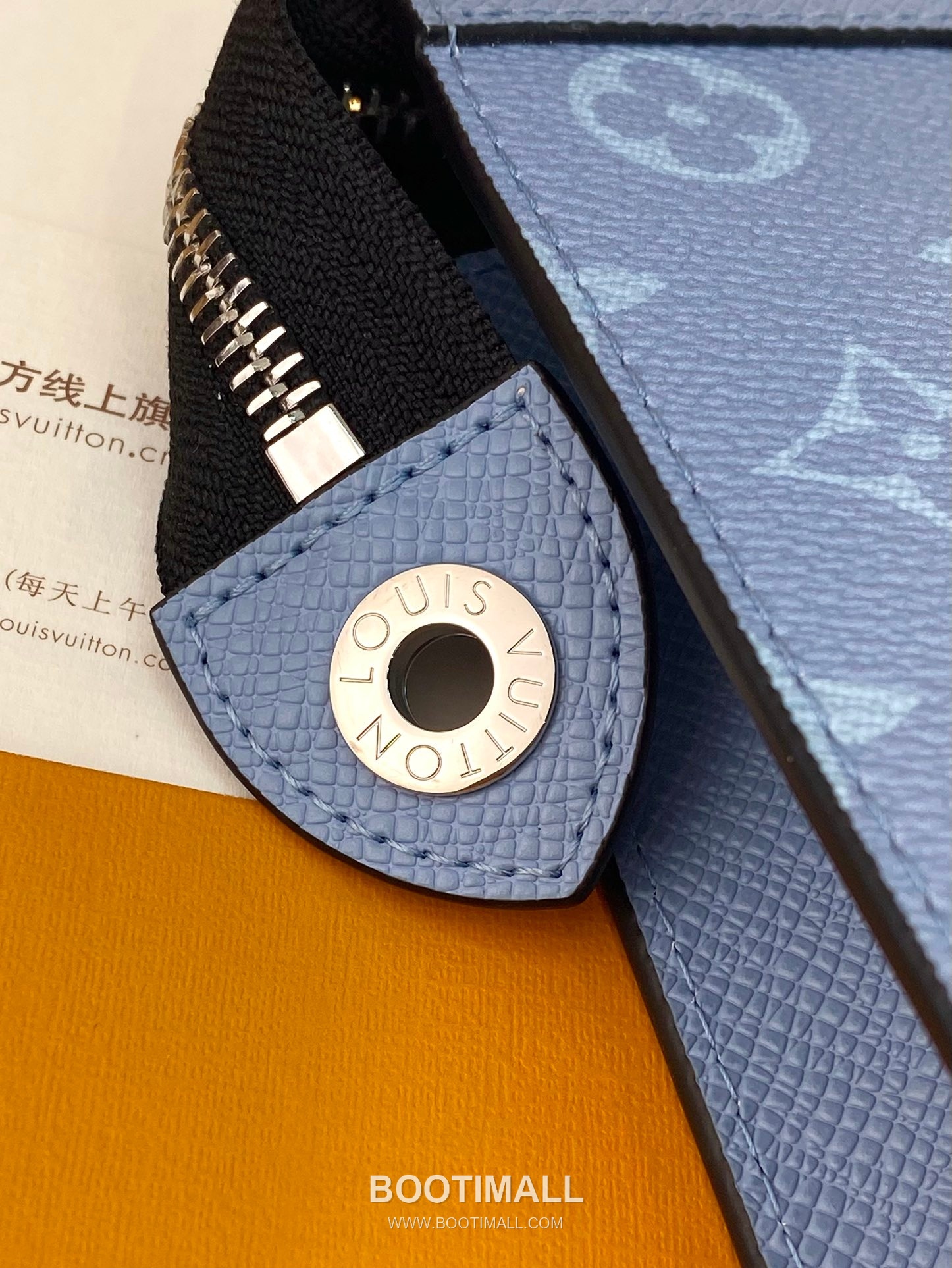 Louis Vuitton Pochette Voyage MM Monogram Eclipse Canvas Clutch Bag 루이비통 포쉐트 보야주 MM 모노그램 이클립스 클러치백 M14011 26cm 9