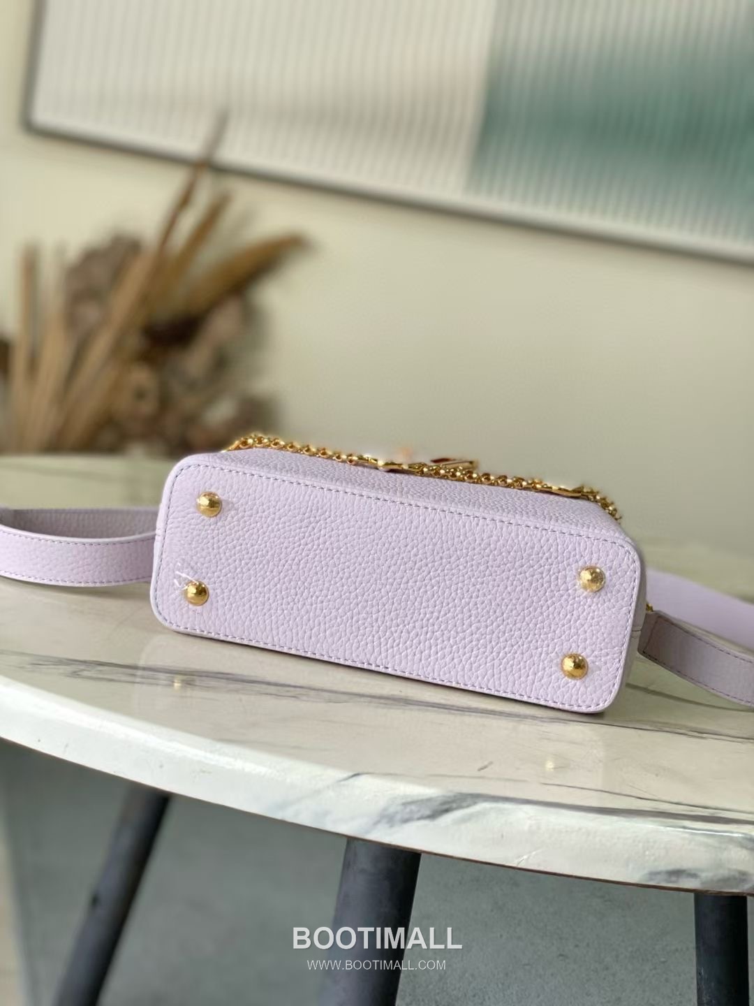 Louis Vuitton Capucines Mini Taurillon Leather Top Handle Shoulder Bag with Shell Chain Detail 루이비통 카퓌신 미니 토릴론 가죽 탑핸들 숄더백 쉘체인 M25476 22cm 5