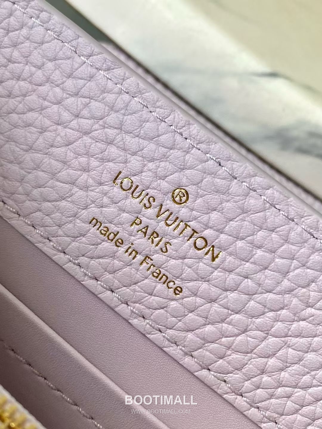 Louis Vuitton Capucines Mini Taurillon Leather Top Handle Shoulder Bag with Shell Chain Detail 루이비통 카퓌신 미니 토릴론 가죽 탑핸들 숄더백 쉘체인 M25476 22cm 10