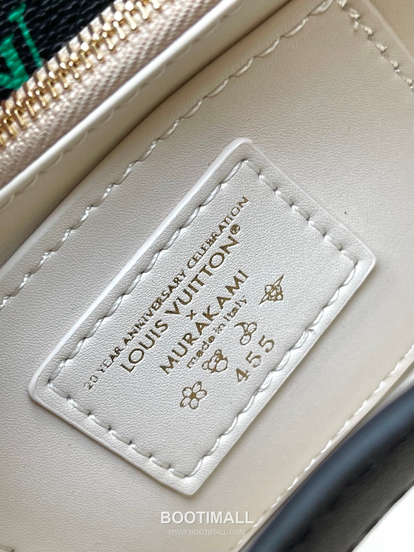 Louis Vuitton Capucines Mini Taurillon Leather Top Handle Shoulder Bag with Multicolor Strap Detail 루이비통 카퓌신 미니 토릴론 가죽 탑핸들 숄더백 멀티스트랩 M14165 21cm 8