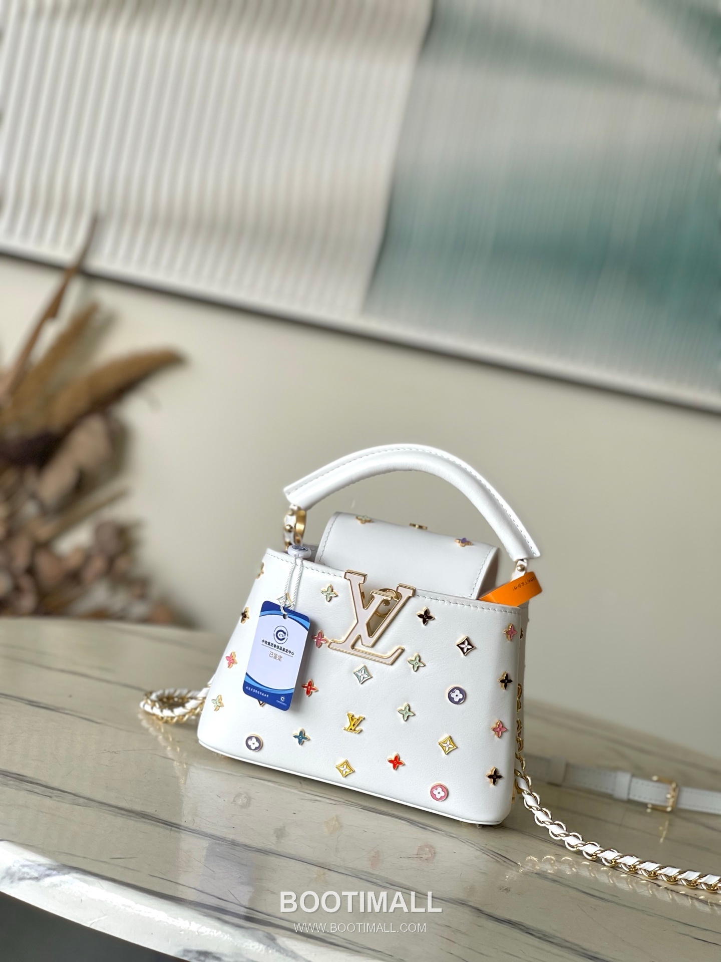 Louis Vuitton Capucines Mini Taurillon Leather Top Handle Shoulder Bag with Multicolor Strap Detail 루이비통 카퓌신 미니 토릴론 가죽 탑핸들 숄더백 멀티스트랩 M14165 21cm 1