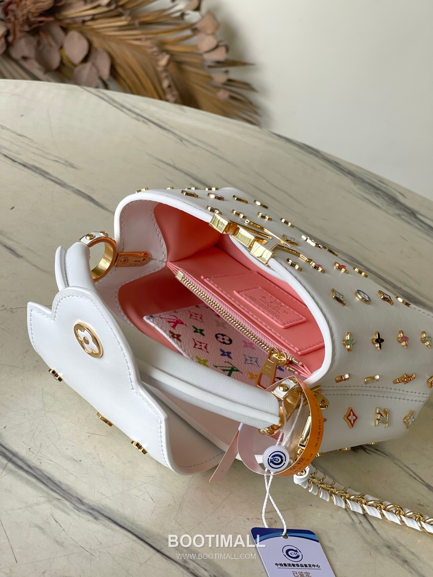 Louis Vuitton Capucines Mini Taurillon Leather Top Handle Shoulder Bag with Multicolor Strap Detail 루이비통 카퓌신 미니 토릴론 가죽 탑핸들 숄더백 멀티스트랩 M14165 21cm 9