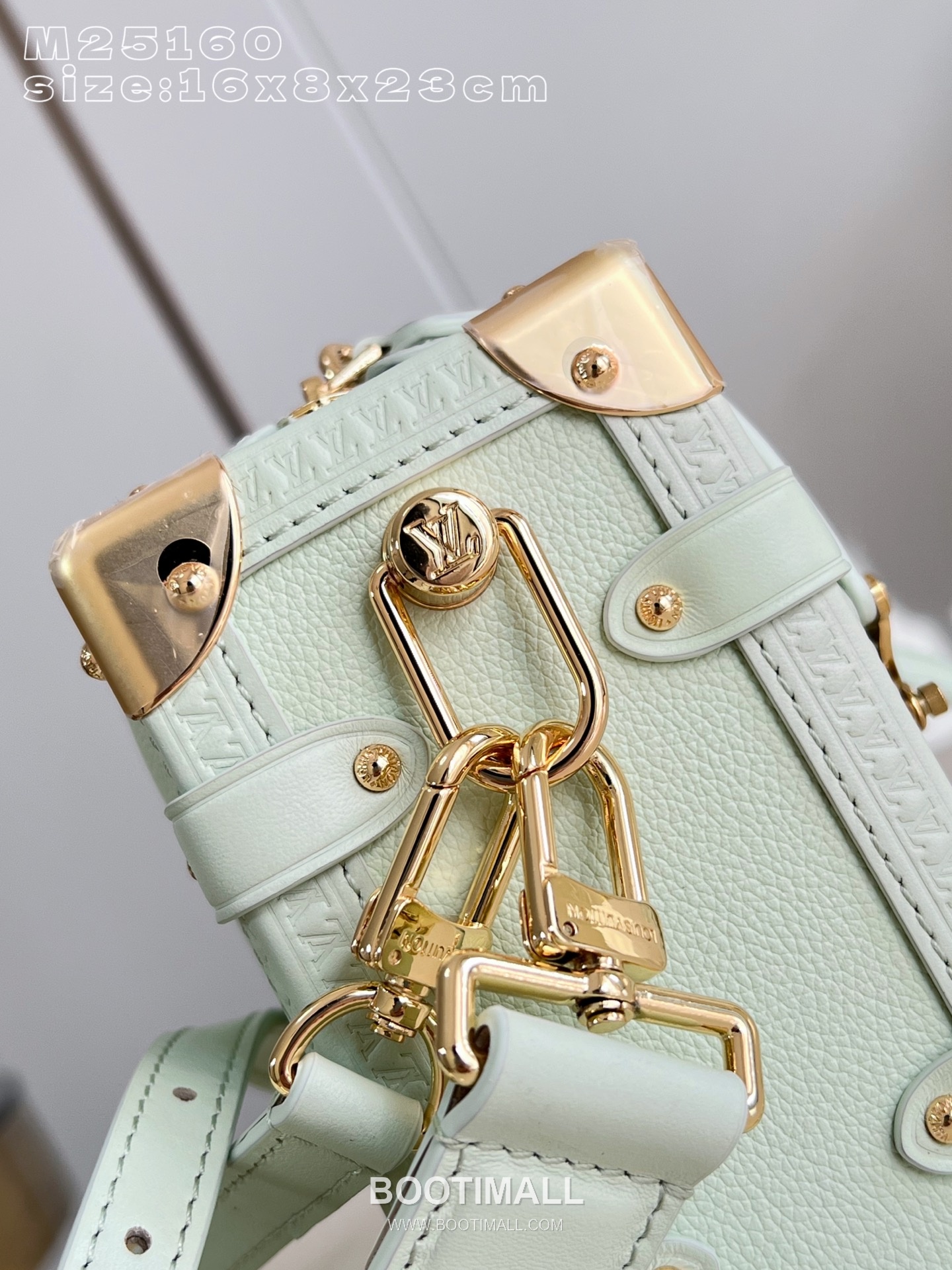 Louis Vuitton Side Trunk MM Cowhide Leather Shoulder Bag with Chain Detail 루이비통 사이드 트렁크 MM 카우하이드 숄더백 체인디테일 M25160 23.5cm 8