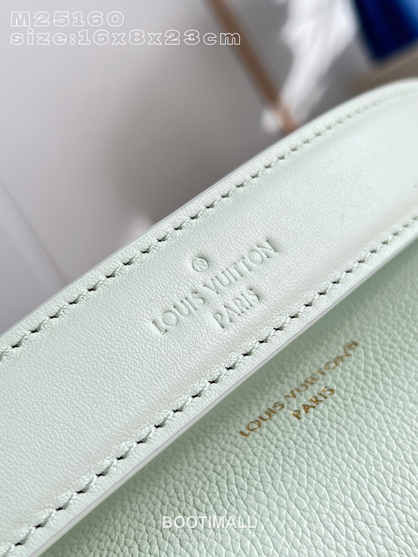 Louis Vuitton Side Trunk MM Cowhide Leather Shoulder Bag with Chain Detail 루이비통 사이드 트렁크 MM 카우하이드 숄더백 체인디테일 M25160 23.5cm 11