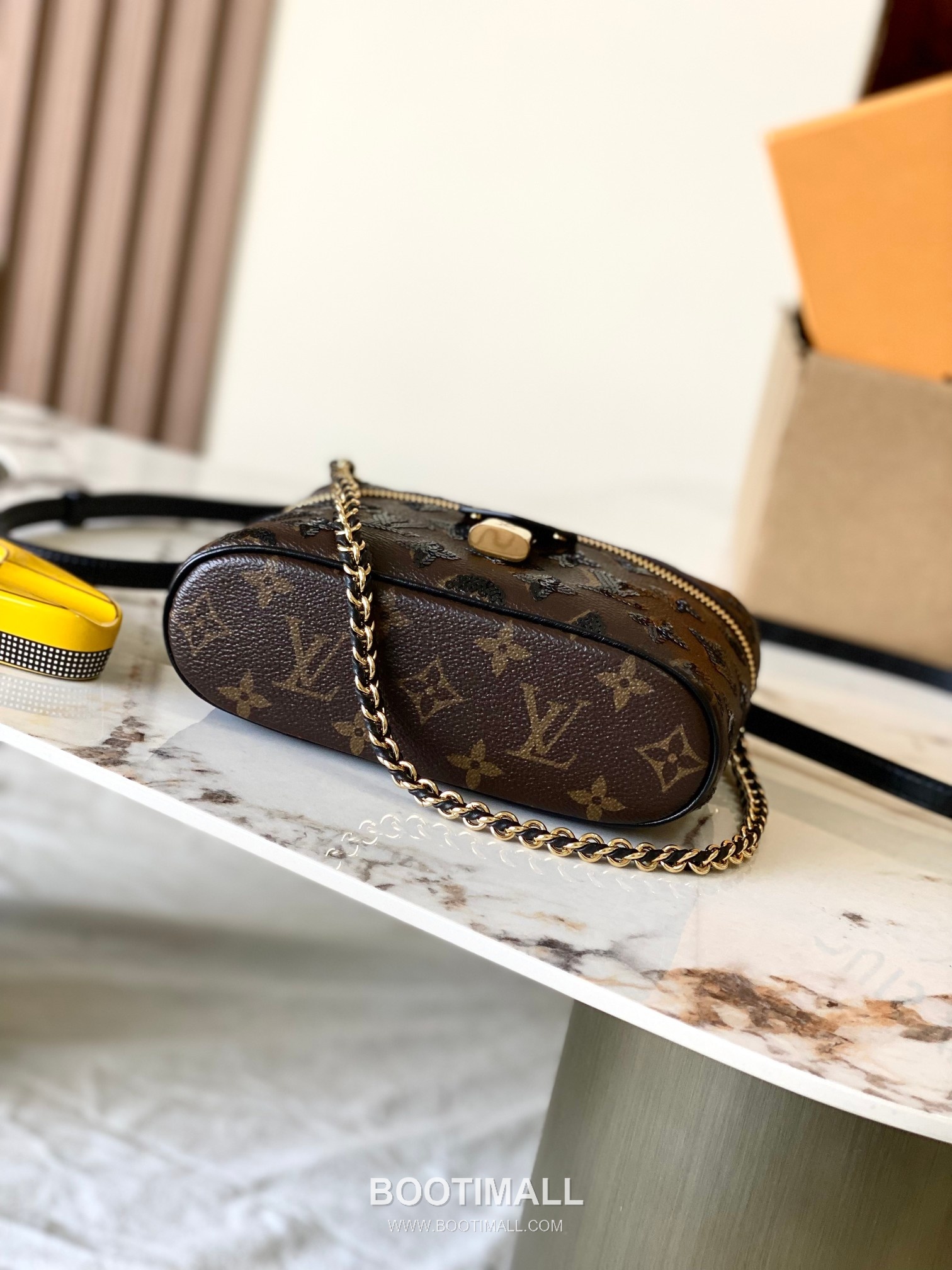 Louis Vuitton Vanity Chain Pouch Monogram Sequin Canvas Mini Chain Bag 루이비통 베니티 체인 파우치 모노그램 스팽글 미니 체인백 M27049 19cm 9