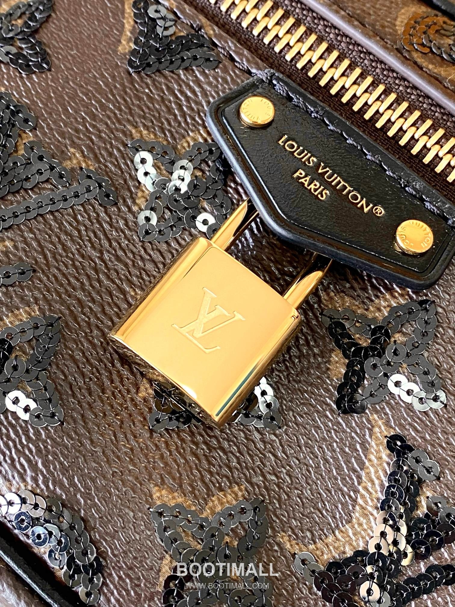 Louis Vuitton Vanity Chain Pouch Monogram Sequin Canvas Mini Chain Bag 루이비통 베니티 체인 파우치 모노그램 스팽글 미니 체인백 M27049 19cm 11