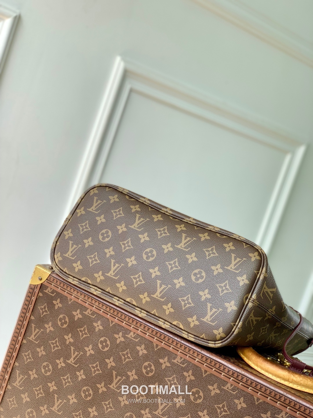 Louis Vuitton Neverfull MM Inside Out Monogram Canvas Reversible Tote Bag with Pouch Detail 루이비통 네버풀 MM 인사이드아웃 모노그램 리버서블 토트백 파우치 M25663 31cm 12
