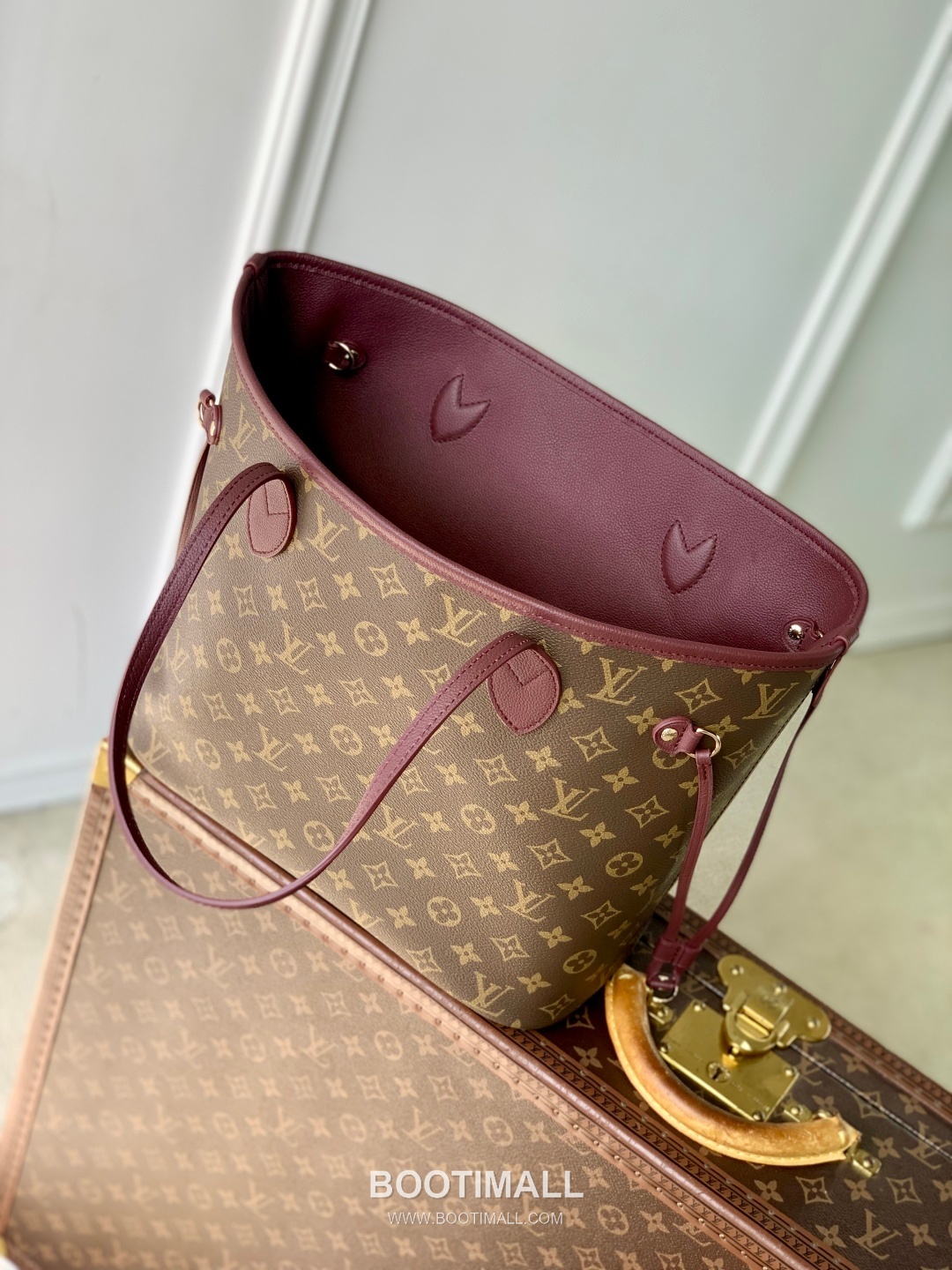 Louis Vuitton Neverfull MM Inside Out Monogram Canvas Reversible Tote Bag with Pouch Detail 루이비통 네버풀 MM 인사이드아웃 모노그램 리버서블 토트백 파우치 M25663 31cm 18