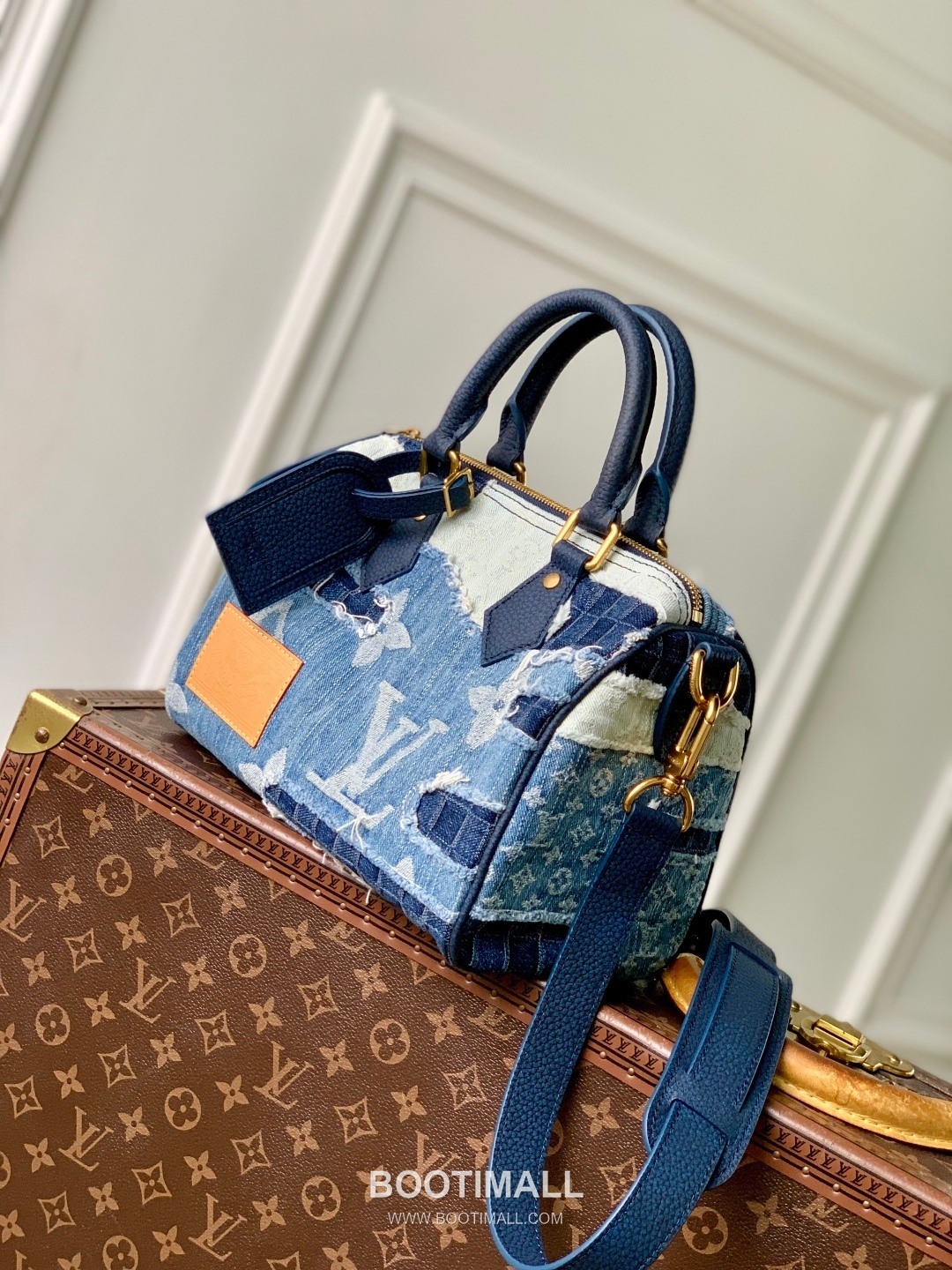 Louis Vuitton Speedy 25 Bandoulière Damier Denim Boston Bag with Patchwork Detail 루이비통 스피디 25 반둘리에 다미에 데님 보스턴백 패치워크 M15276 25cm 2