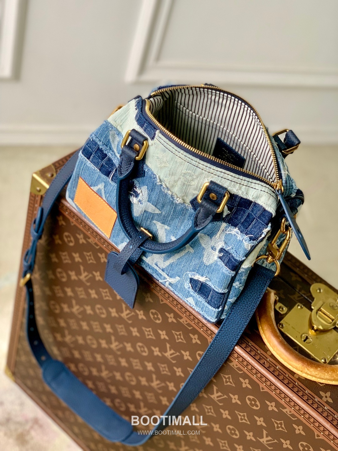Louis Vuitton Speedy 25 Bandoulière Damier Denim Boston Bag with Patchwork Detail 루이비통 스피디 25 반둘리에 다미에 데님 보스턴백 패치워크 M15276 25cm 9