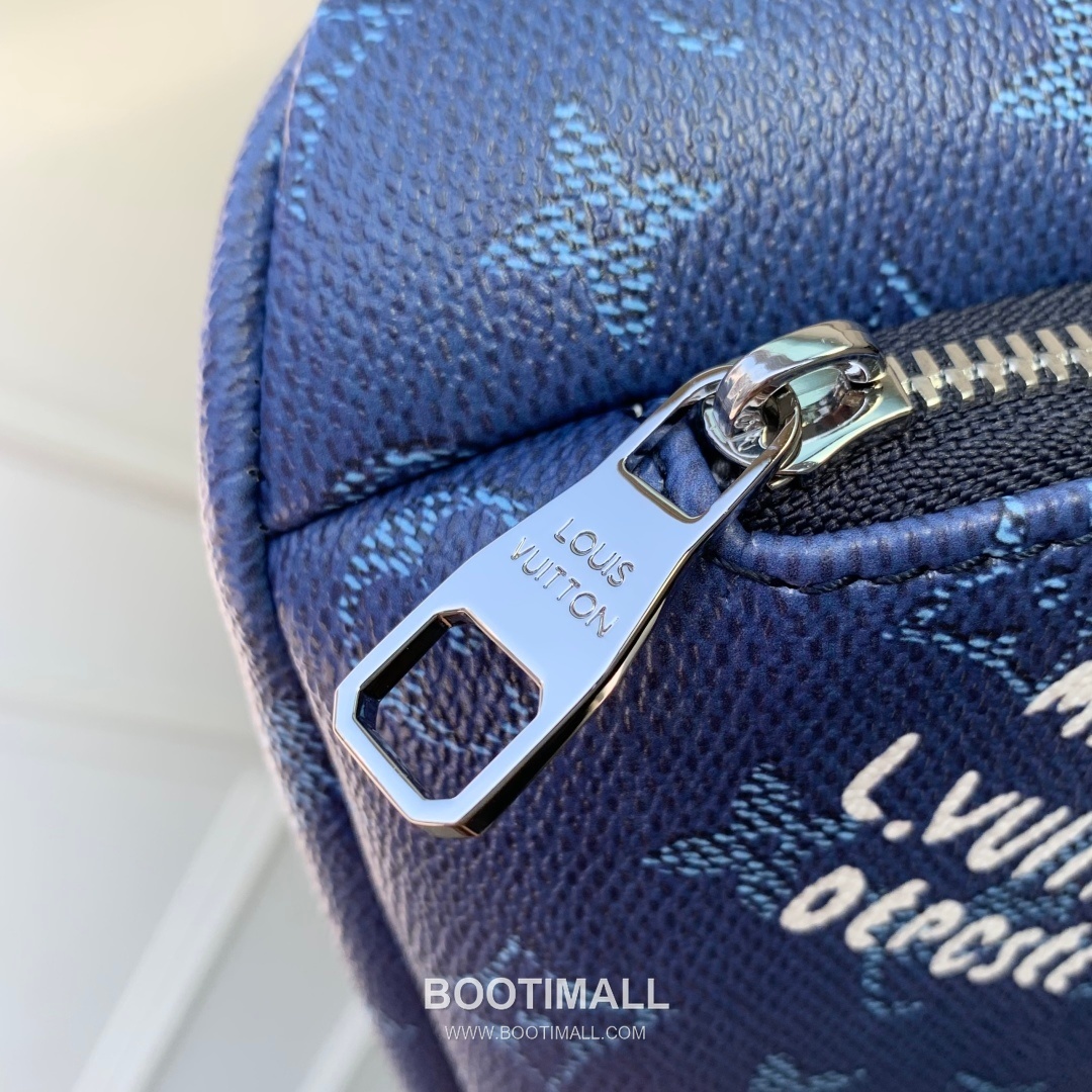 Louis Vuitton Rush Monogram Heritage Canvas Belt Bag with Logo Detail 루이비통 러시 모노그램 헤리티지 벨트백 로고디테일 M26821 30cm 5