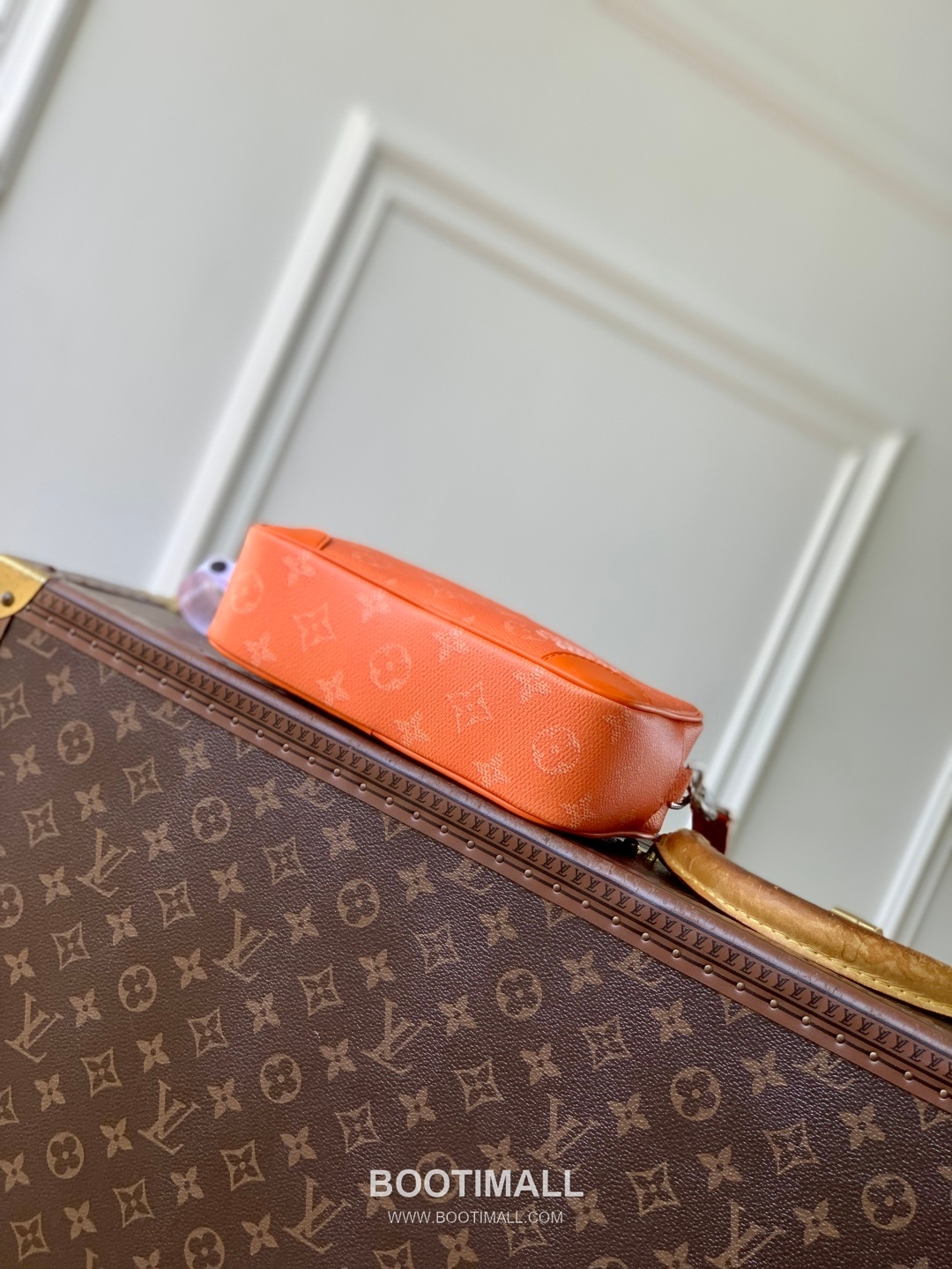 Louis Vuitton Trocadéro Mini Monogram Heritage Canvas Crossbody Bag with Leather Trim Detail 루이비통 트로카데로 미니 모노그램 헤리티지 크로스백 레더트림 M26825 20cm 4