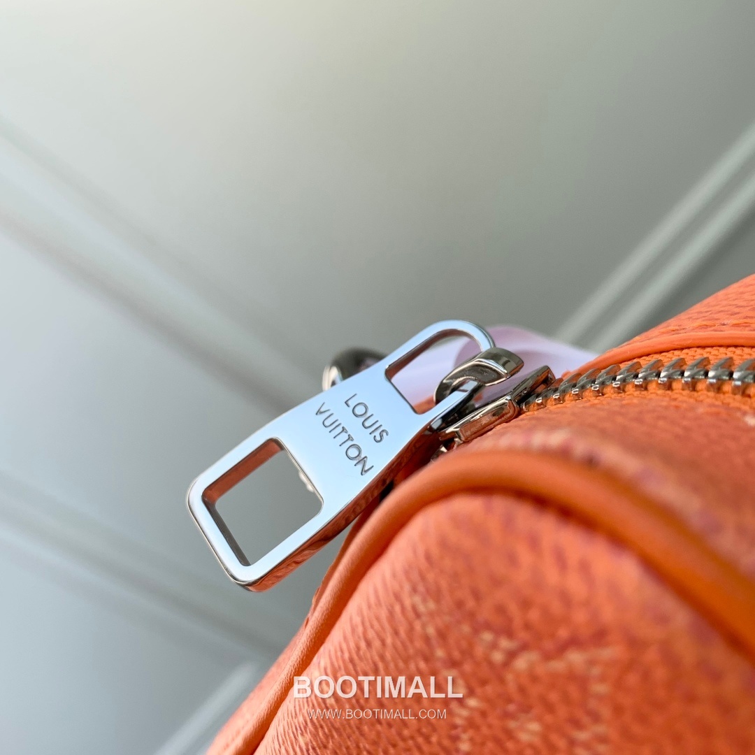 Louis Vuitton Trocadéro Mini Monogram Heritage Canvas Crossbody Bag with Leather Trim Detail 루이비통 트로카데로 미니 모노그램 헤리티지 크로스백 레더트림 M26825 20cm 7