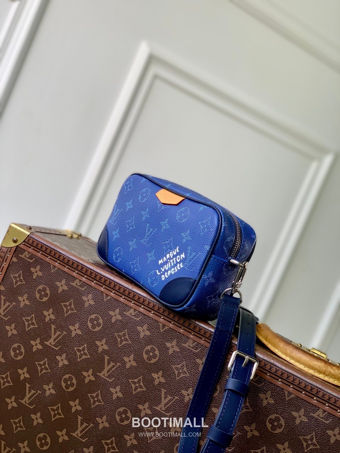 Louis Vuitton Trocadéro Mini Monogram Heritage Canvas Crossbody Bag with Leather Trim Detail 루이비통 트로카데로 미니 모노그램 헤리티지 크로스백 레더트림 M26825 20cm 2