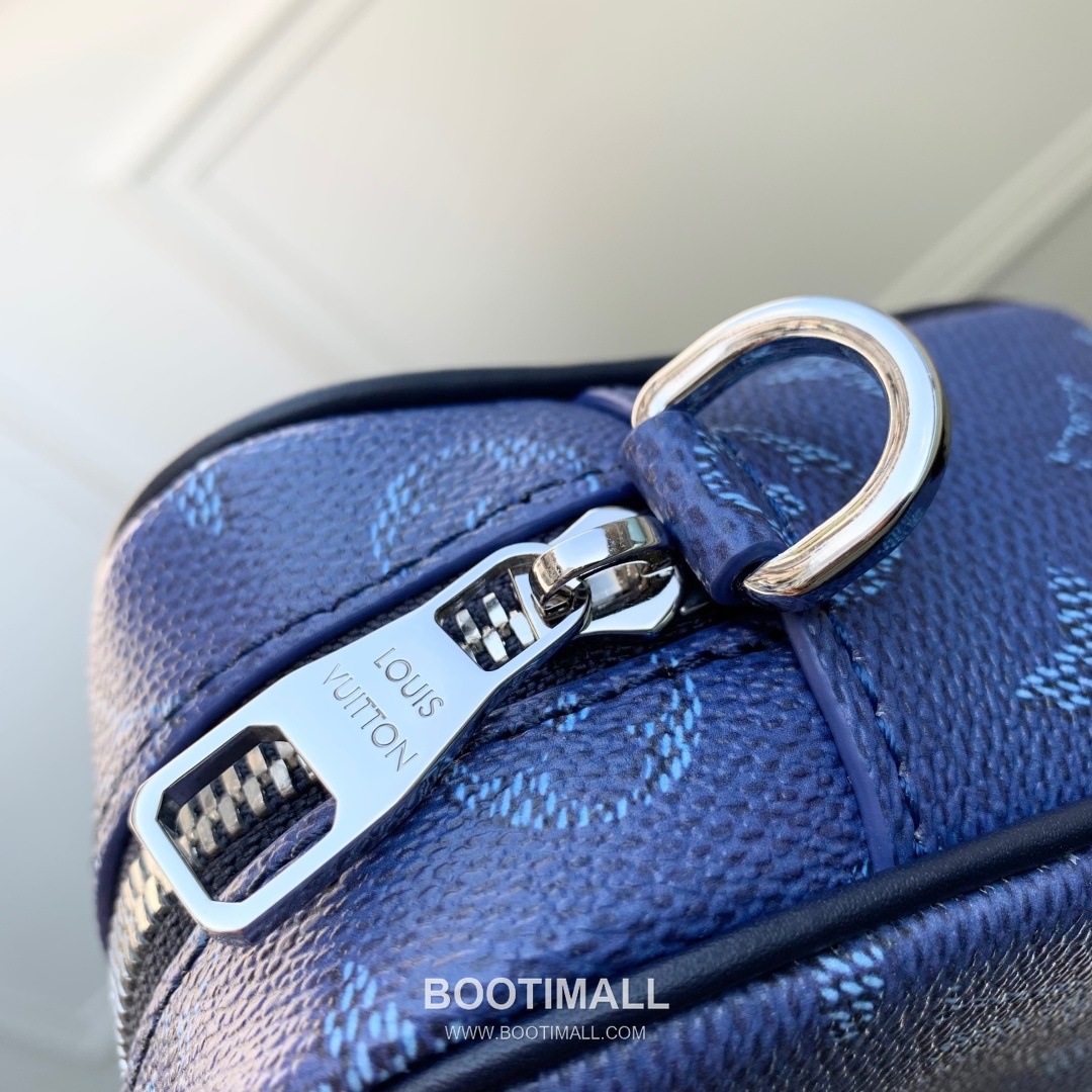 Louis Vuitton Trocadéro Mini Monogram Heritage Canvas Crossbody Bag with Leather Trim Detail 루이비통 트로카데로 미니 모노그램 헤리티지 크로스백 레더트림 M26825 20cm 7