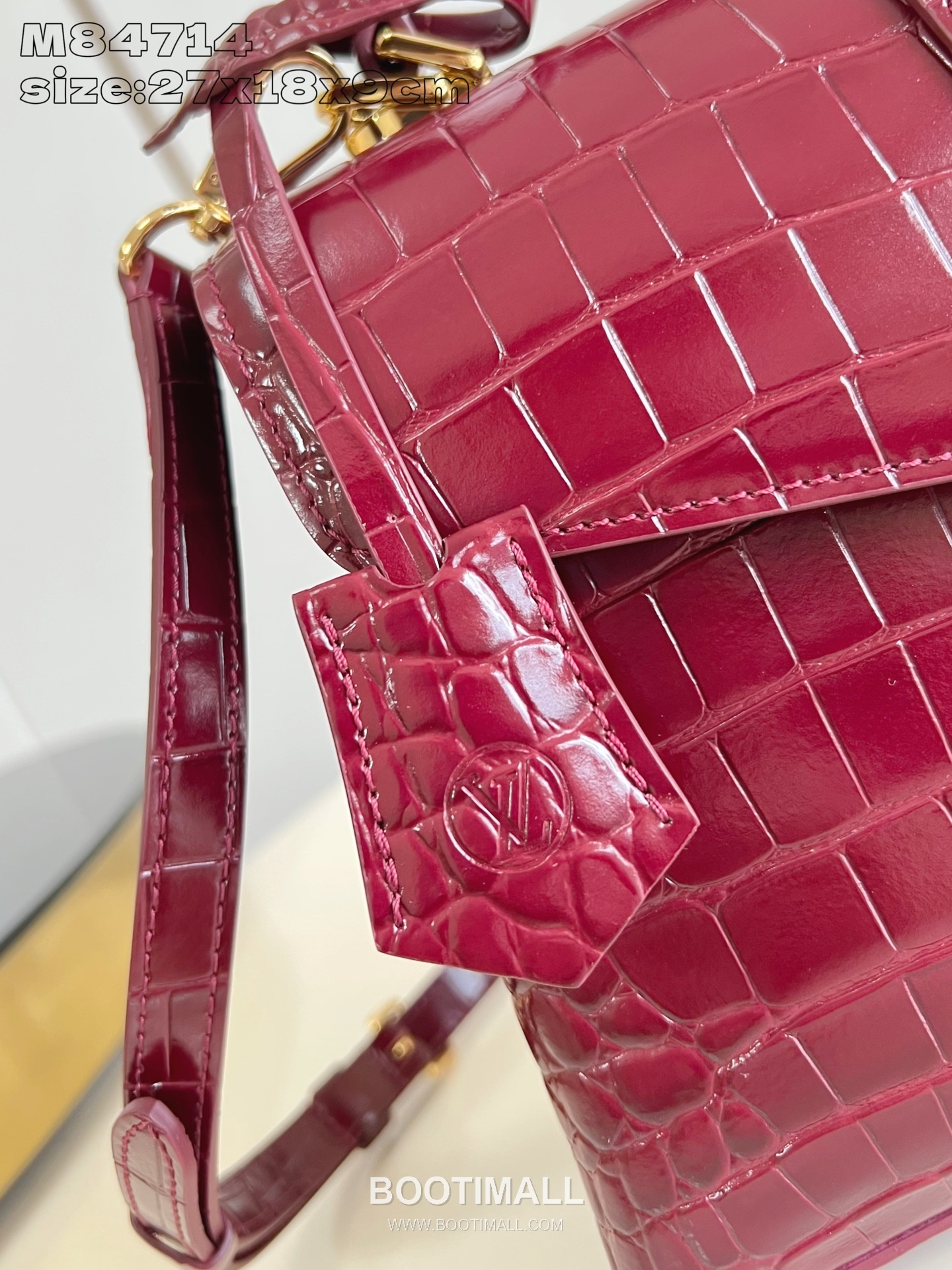 Louis Vuitton Rose des Vents PM Crocodile Embossed Calfskin Top Handle Bag with LV Padlock Detail 루이비통 로즈 데 방 PM 악어엠보 카프스킨 탑핸들백 패드락 M84714 27cm 3