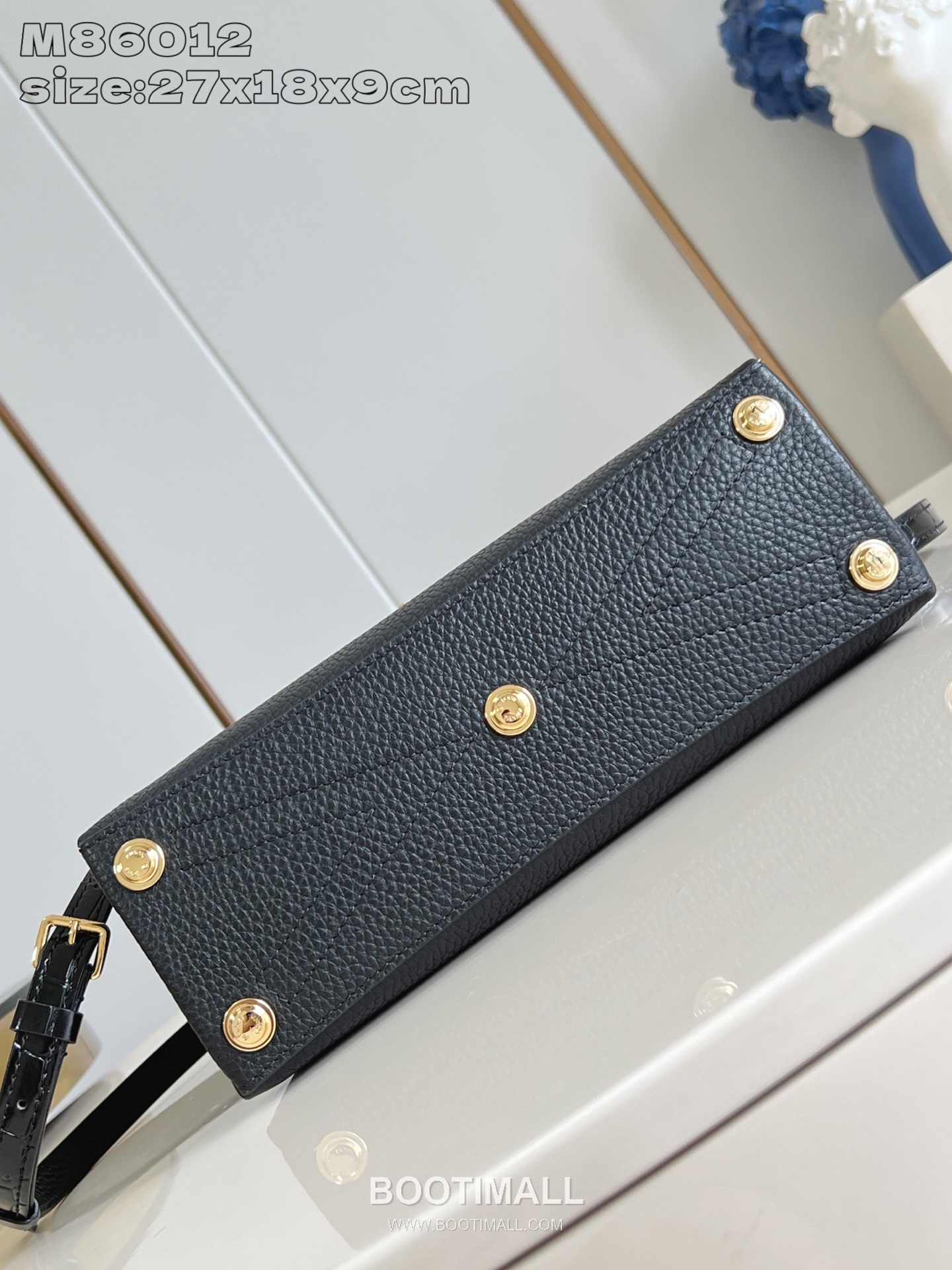 Louis Vuitton Rose des Vents PM Crocodile Embossed Calfskin Top Handle Bag with LV Padlock Detail 루이비통 로즈 데 방 PM 악어엠보 카프스킨 탑핸들백 패드락 M86012 27cm 6