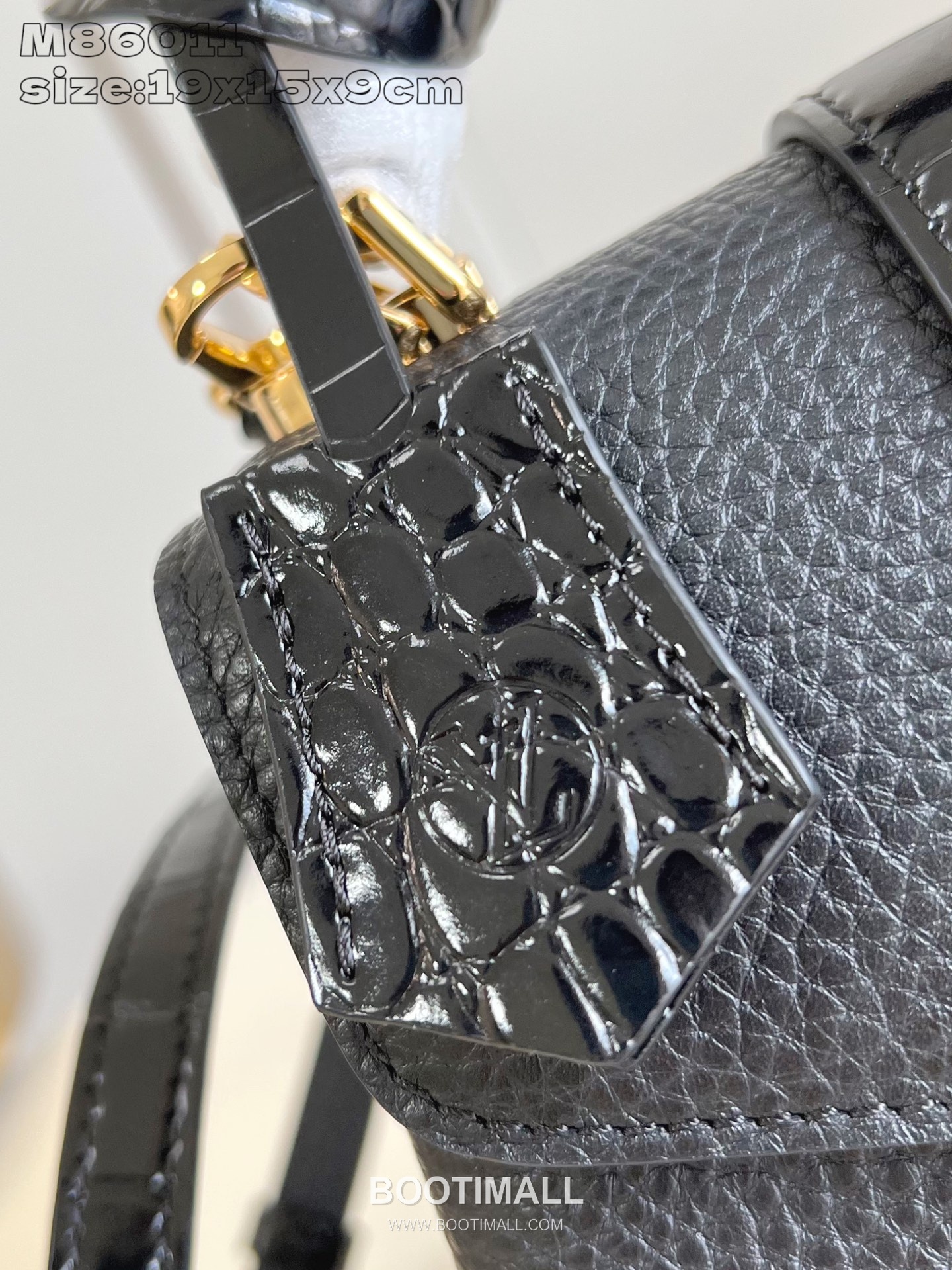 Louis Vuitton Rose des Vents Mini Crocodile Embossed Calfskin Top Handle Bag with LV Padlock Detail 루이비통 로즈 데 방 미니 악어엠보 카프스킨 탑핸들백 패드락 M86011 19cm 3