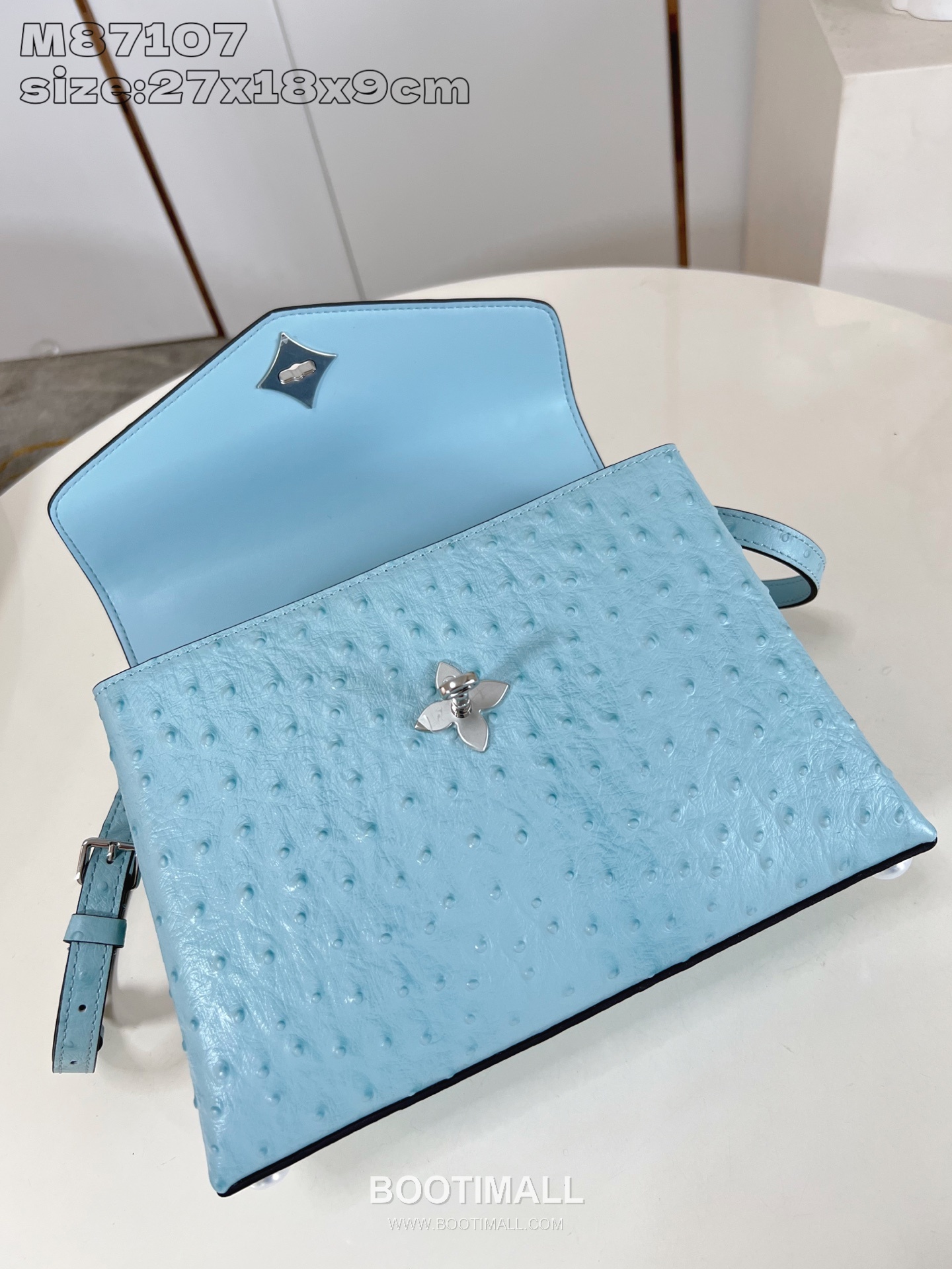 Louis Vuitton Rose des Vents PM Ostrich Embossed Calfskin Top Handle Bag with LV Padlock Detail 루이비통 로즈 데 방 PM 오스트리치엠보 카프스킨 탑핸들백 패드락 M87107 27cm 7