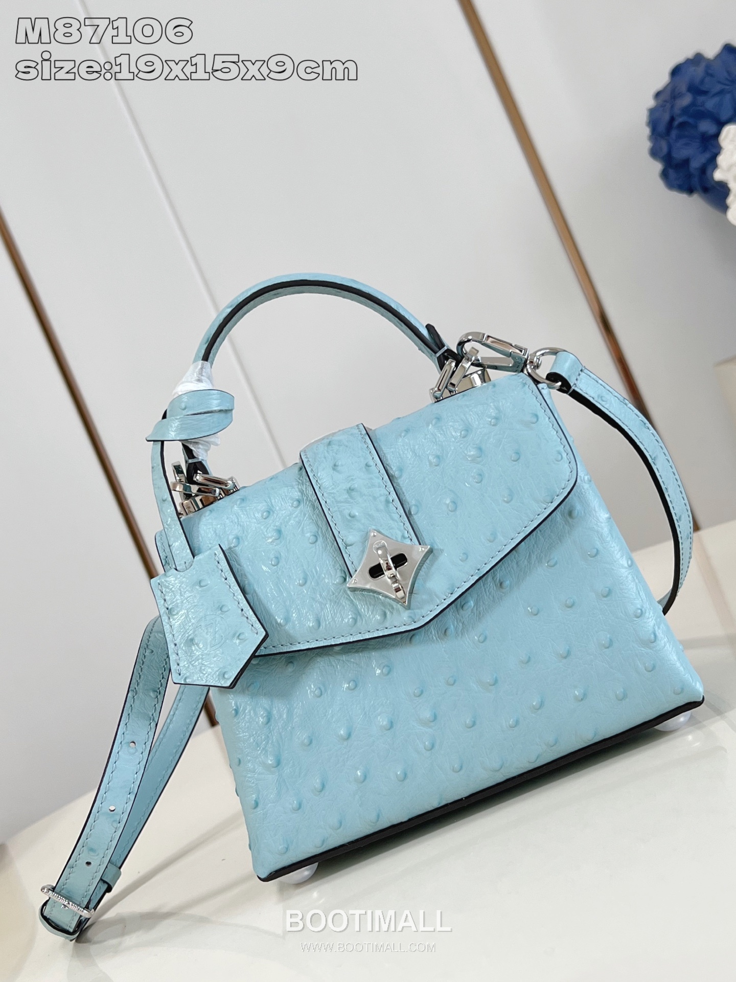 Louis Vuitton Rose des Vents Mini Ostrich Embossed Calfskin Top Handle Bag with LV Padlock Detail 루이비통 로즈 데 방 미니 오스트리치엠보 카프스킨 탑핸들백 패드락 M87106 19cm 1