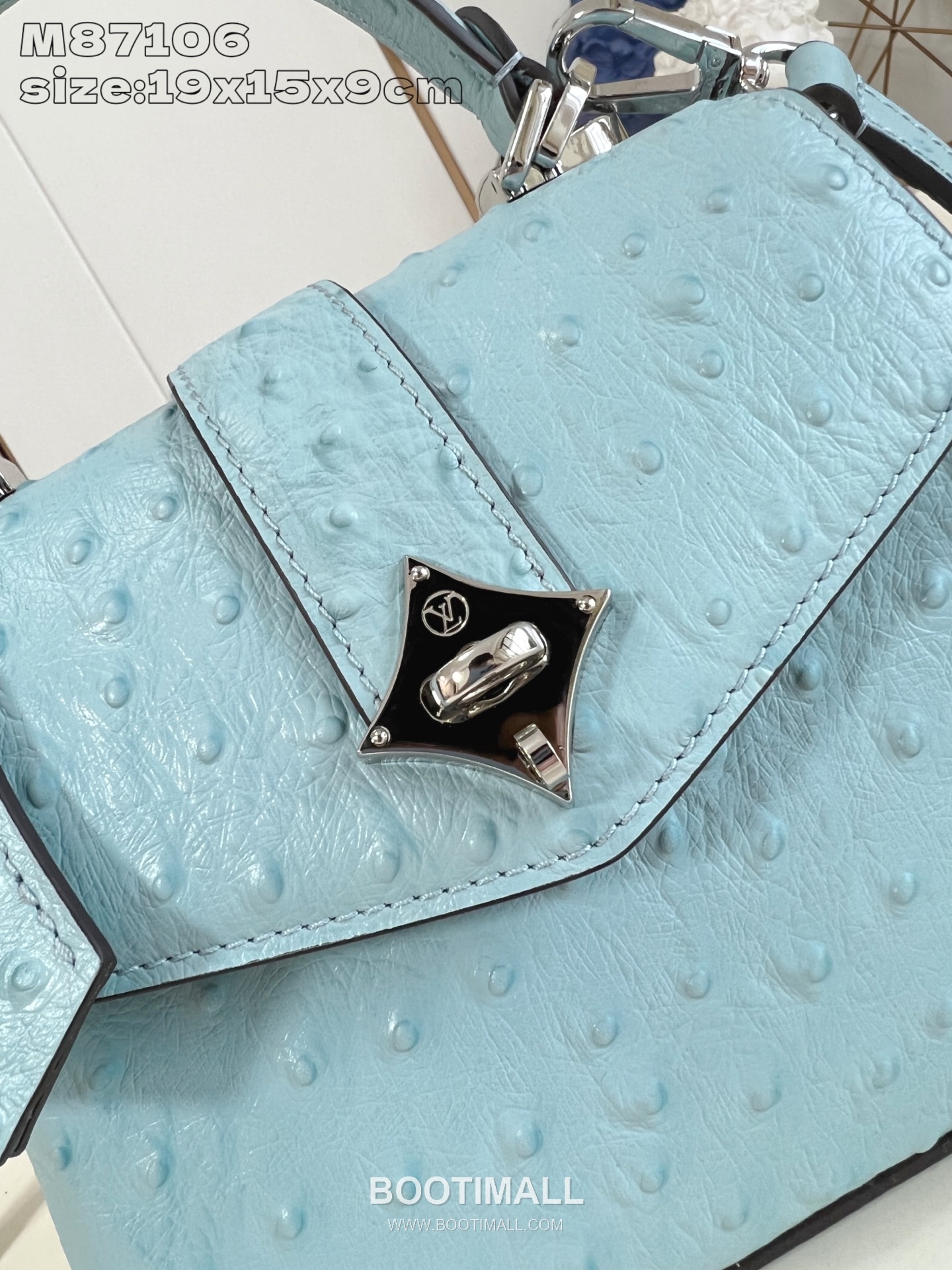 Louis Vuitton Rose des Vents Mini Ostrich Embossed Calfskin Top Handle Bag with LV Padlock Detail 루이비통 로즈 데 방 미니 오스트리치엠보 카프스킨 탑핸들백 패드락 M87106 19cm 2