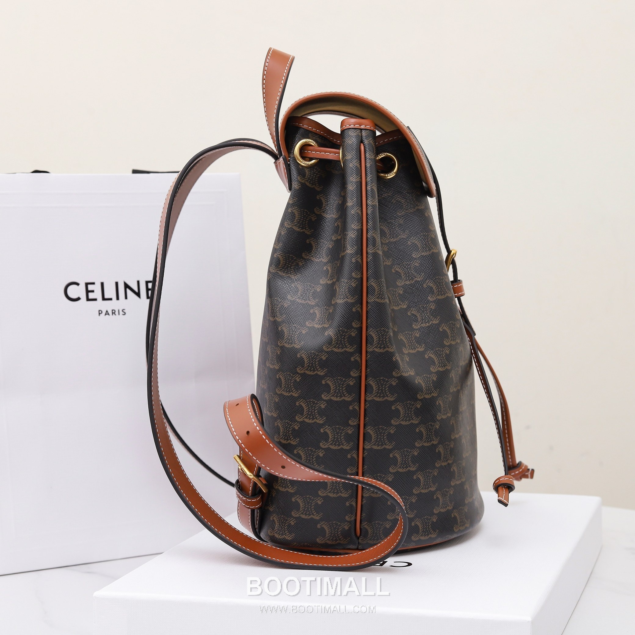 Celine Large Backpack Cowhide Leather Casual Bag with Minimal Design 셀린느 라지 백팩 카우하이드 레더 캐주얼백 미니멀디자인 117902 29.5cm 12