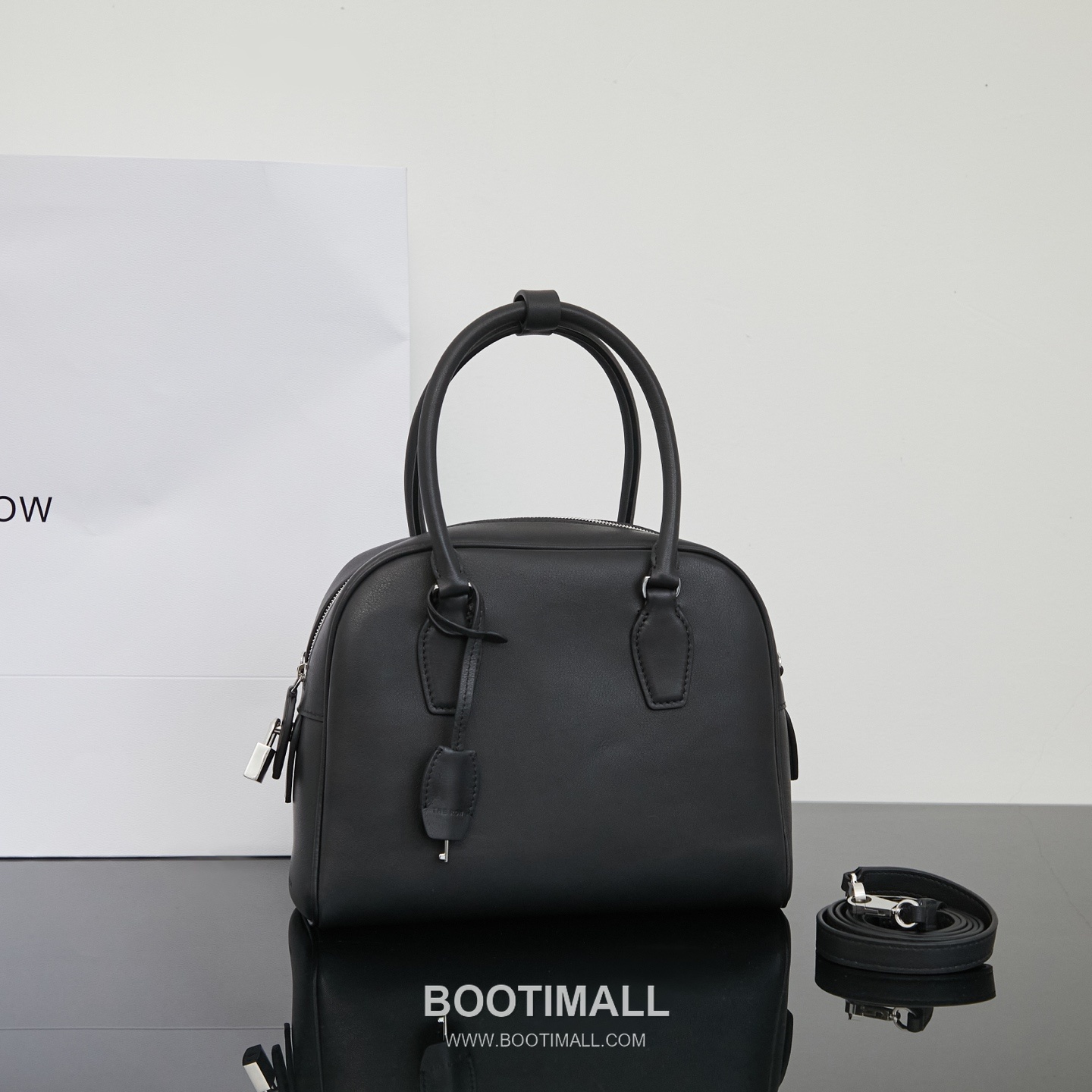 The Row India 10 Saddle Leather Bowling Crossbody Bag with Top Handle Detail 더로우 인디아 10 새들레더 보스턴 볼링 크로스바디백 탑핸들 24cm 1